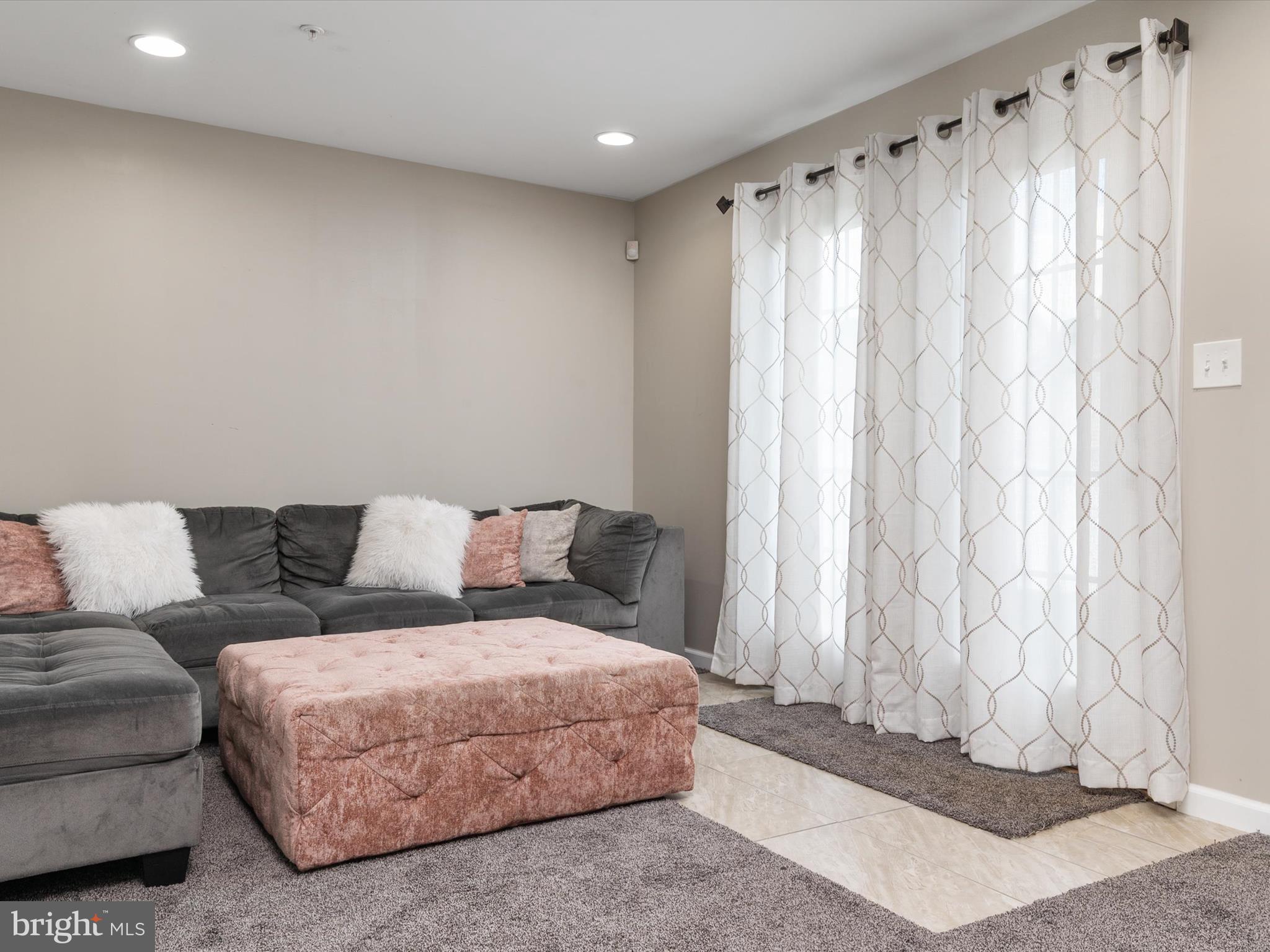 RESIDENCES AT QUARRY PLACE - Residential