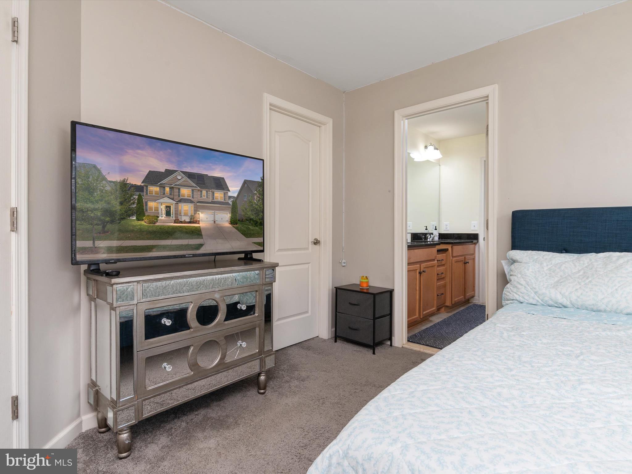 RESIDENCES AT QUARRY PLACE - Residential