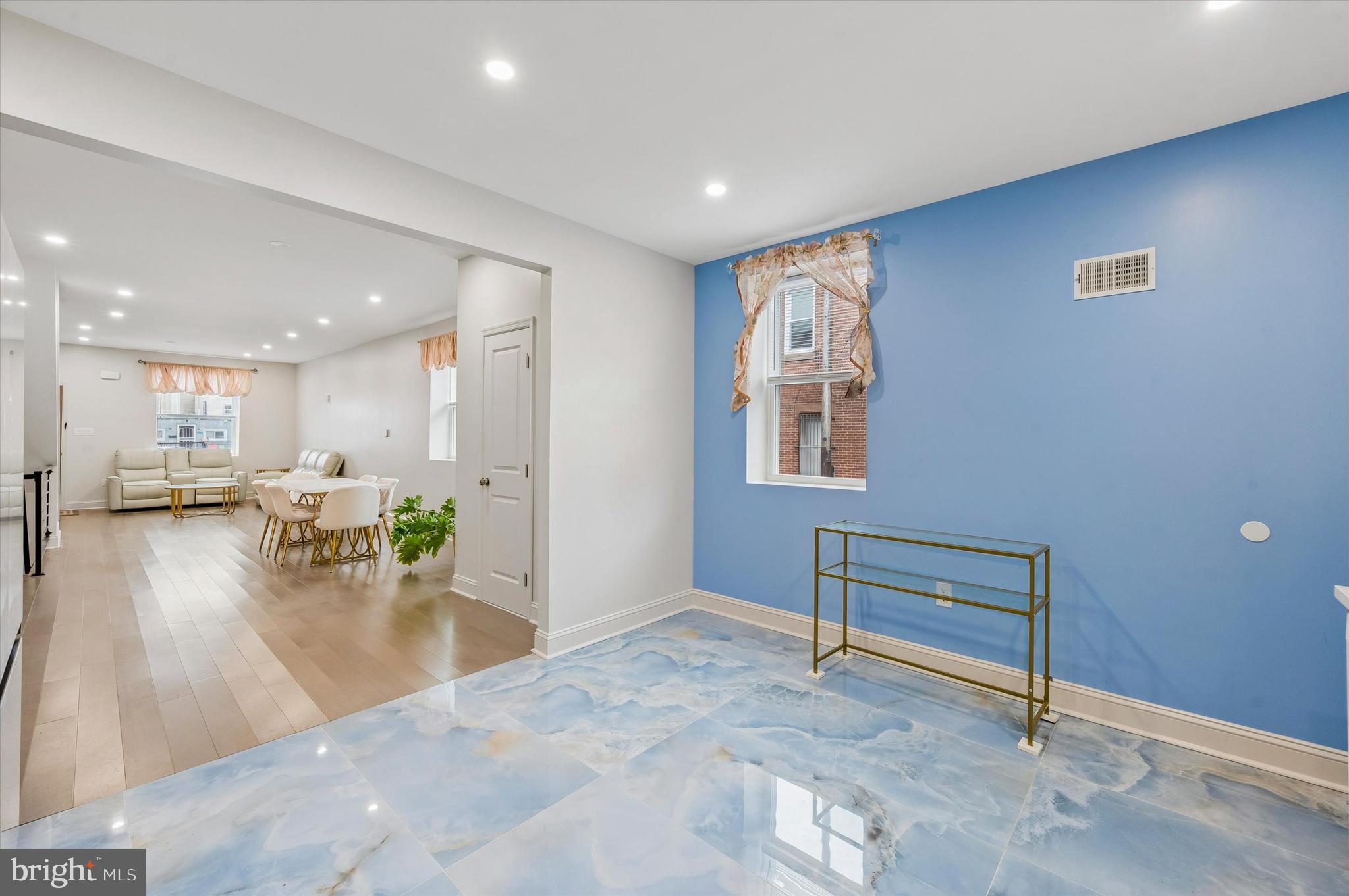 PHILADELPHIA (SOUTH) - Residential