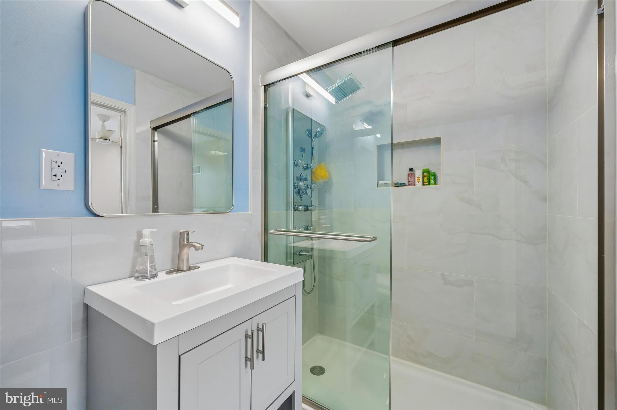 PHILADELPHIA (SOUTH) - Residential