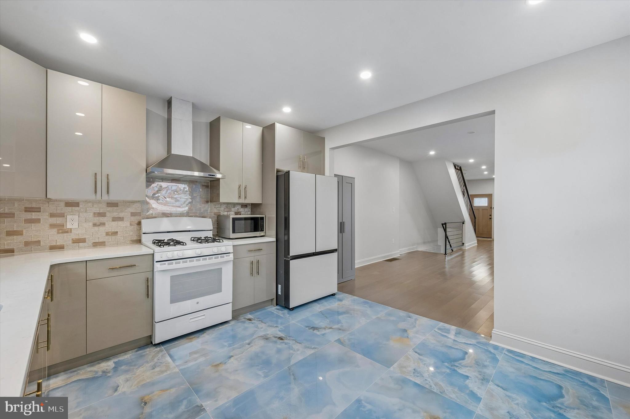 PHILADELPHIA (SOUTH) - Residential