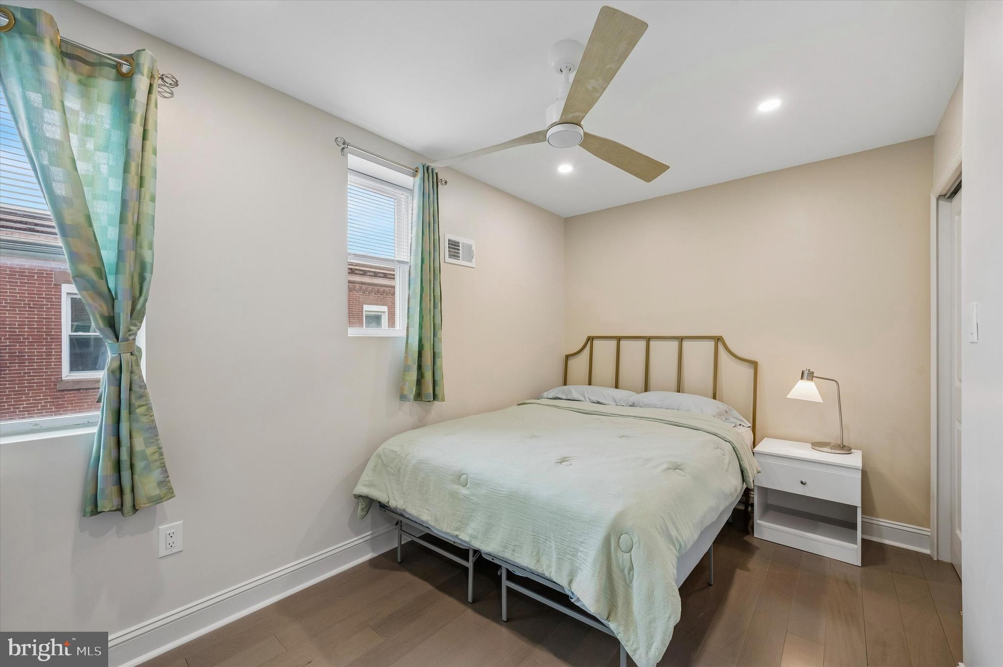 PHILADELPHIA (SOUTH) - Residential