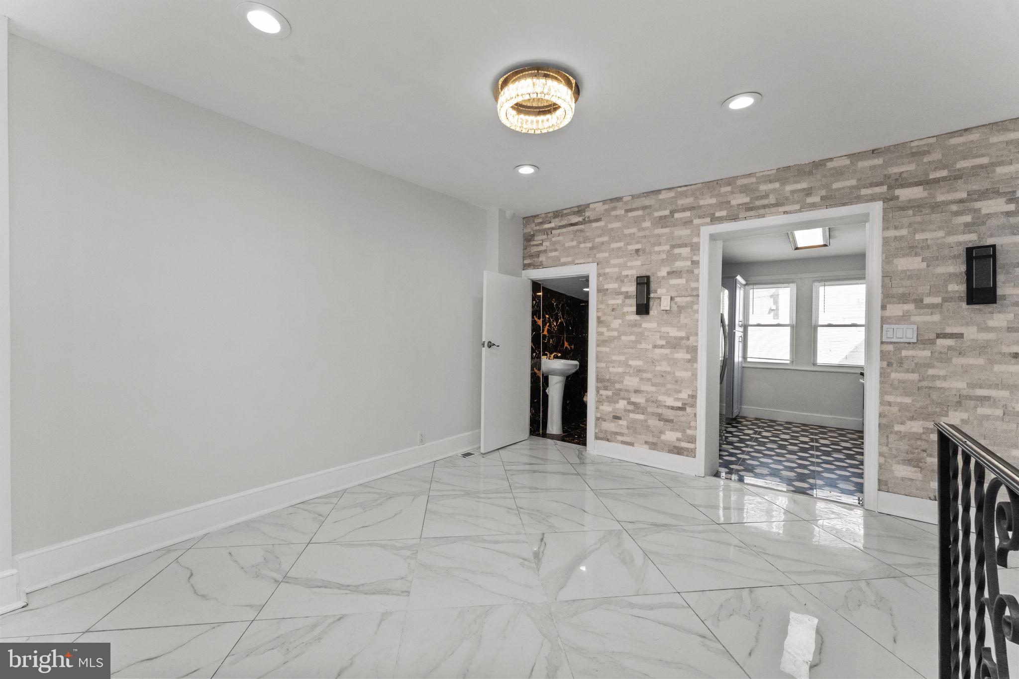 PHILADELPHIA (SOUTH) - Residential