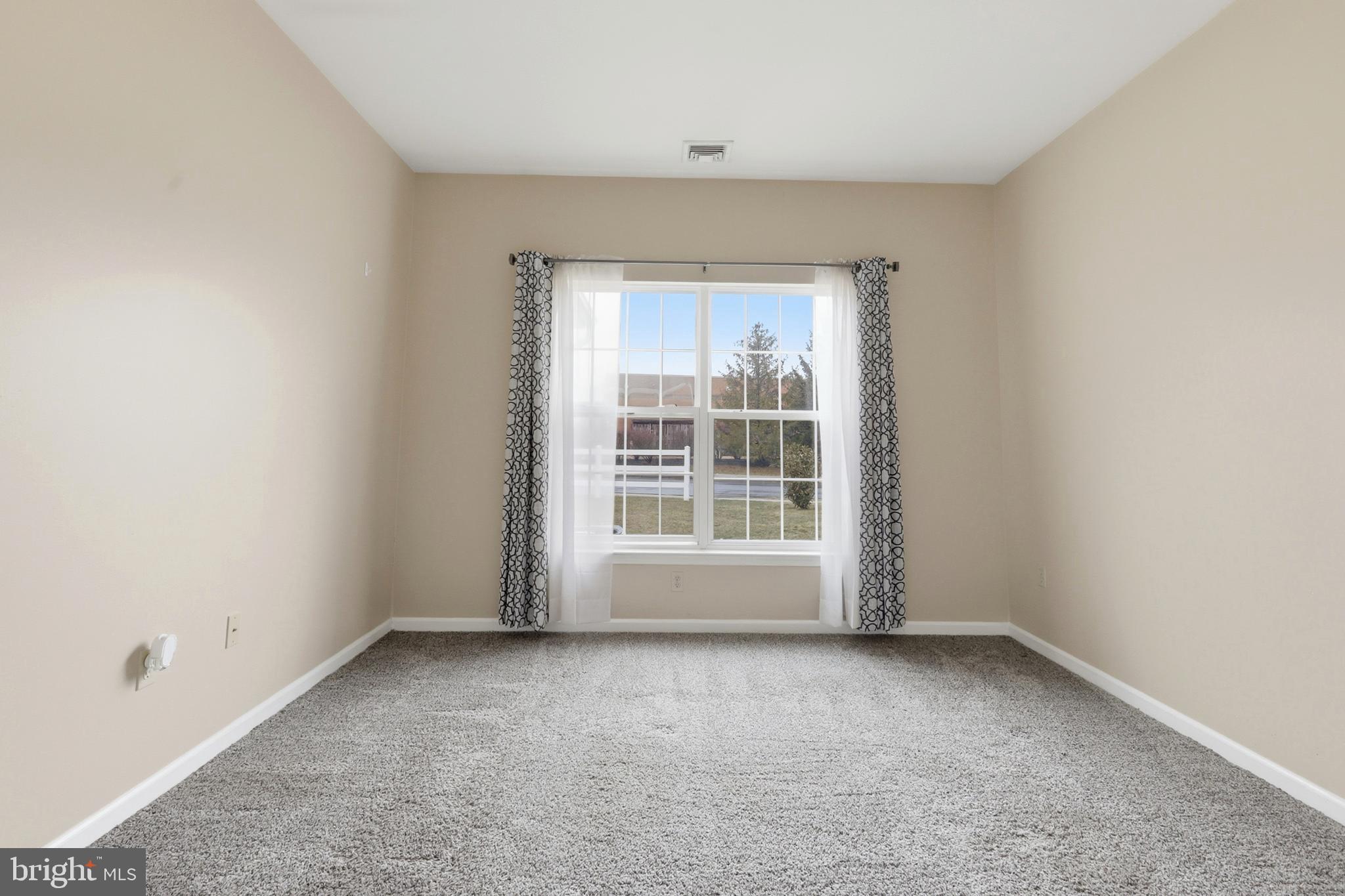 TOWN CENTRE - Residential