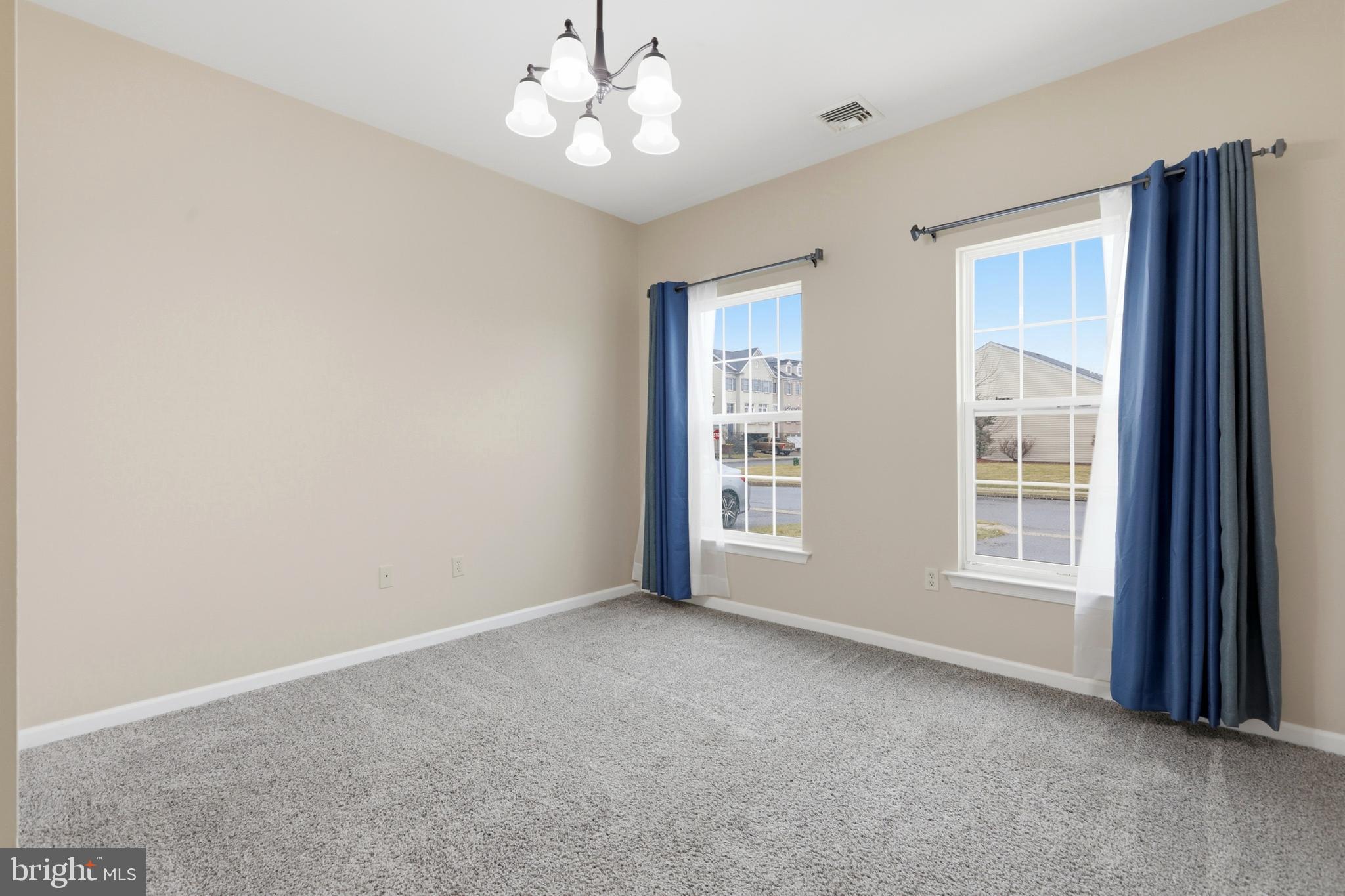 TOWN CENTRE - Residential