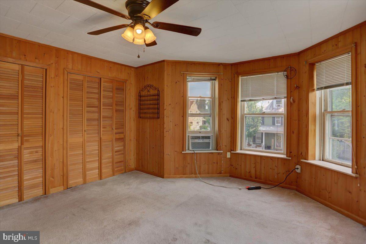 SHIPPENSBURG - Residential