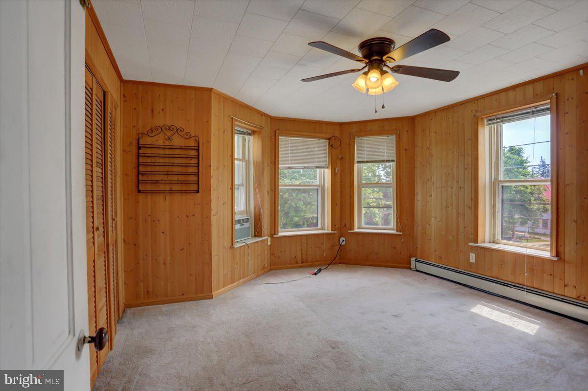 SHIPPENSBURG - Residential