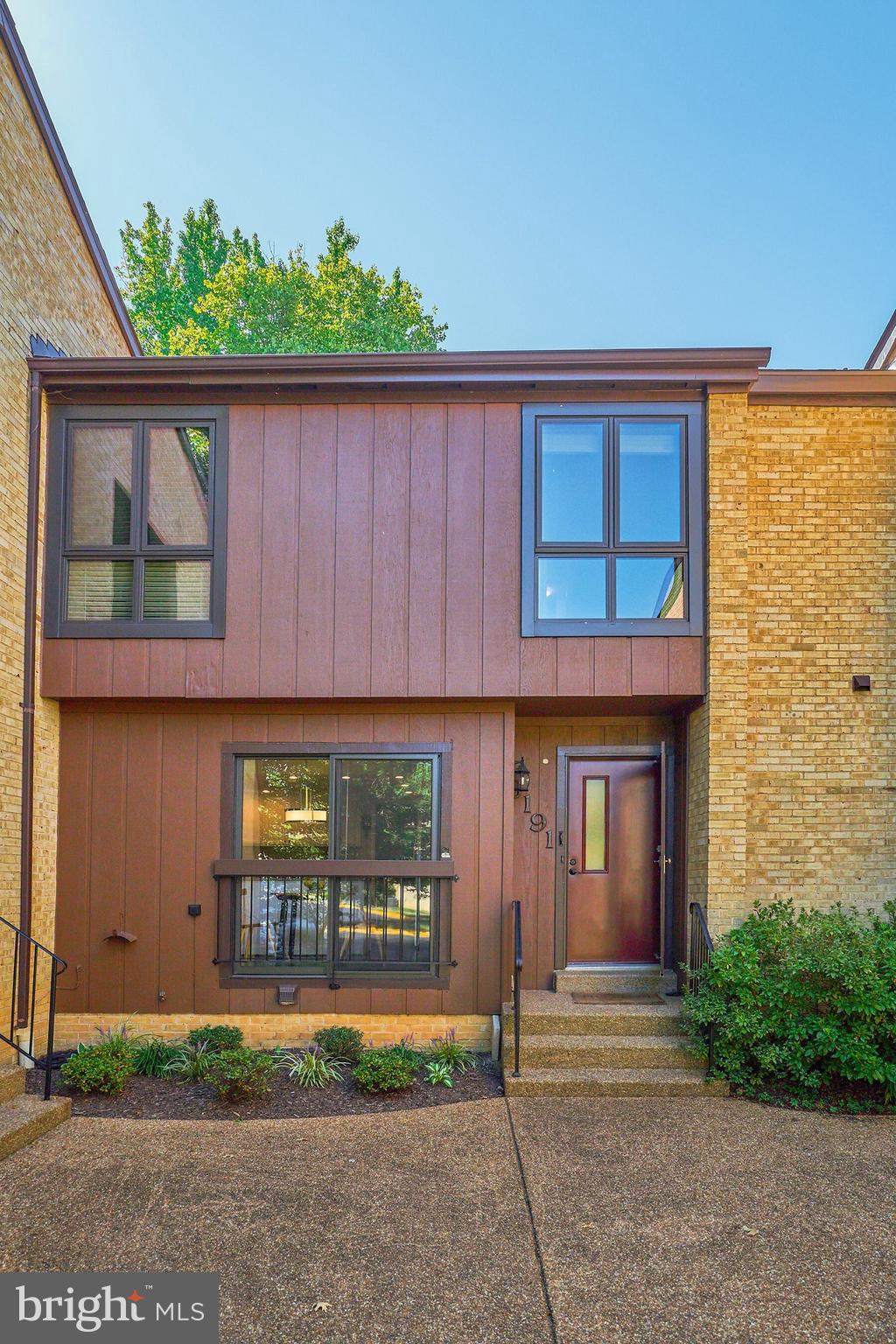 CHESTERFIELD MEWS - Residential