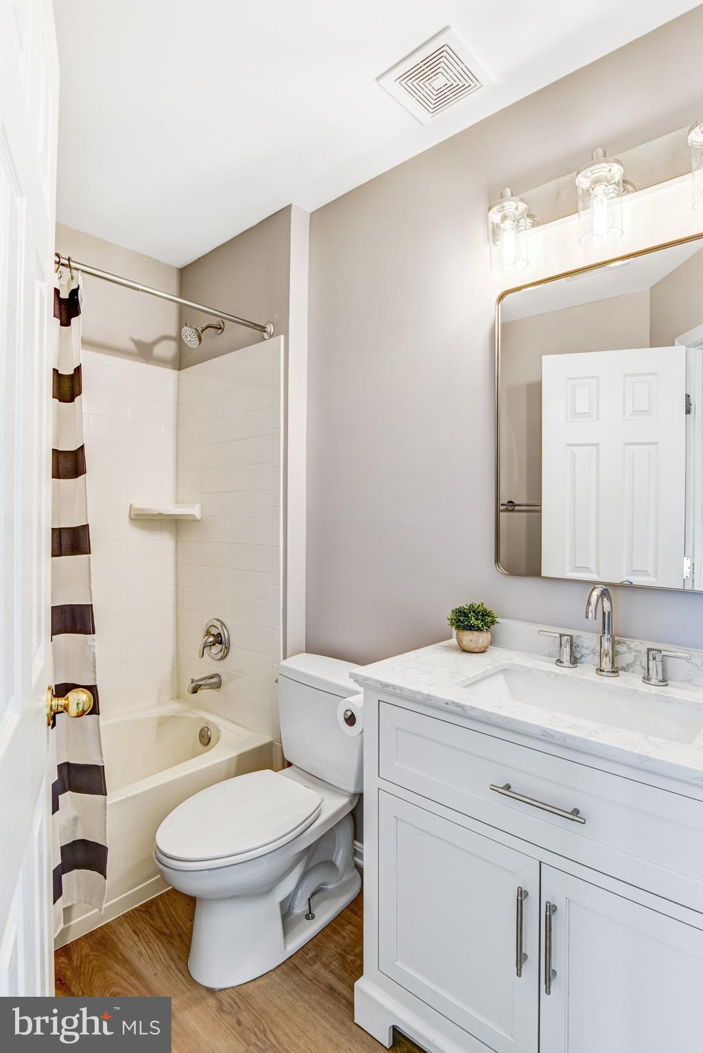 SOUTH RIDING - Residential