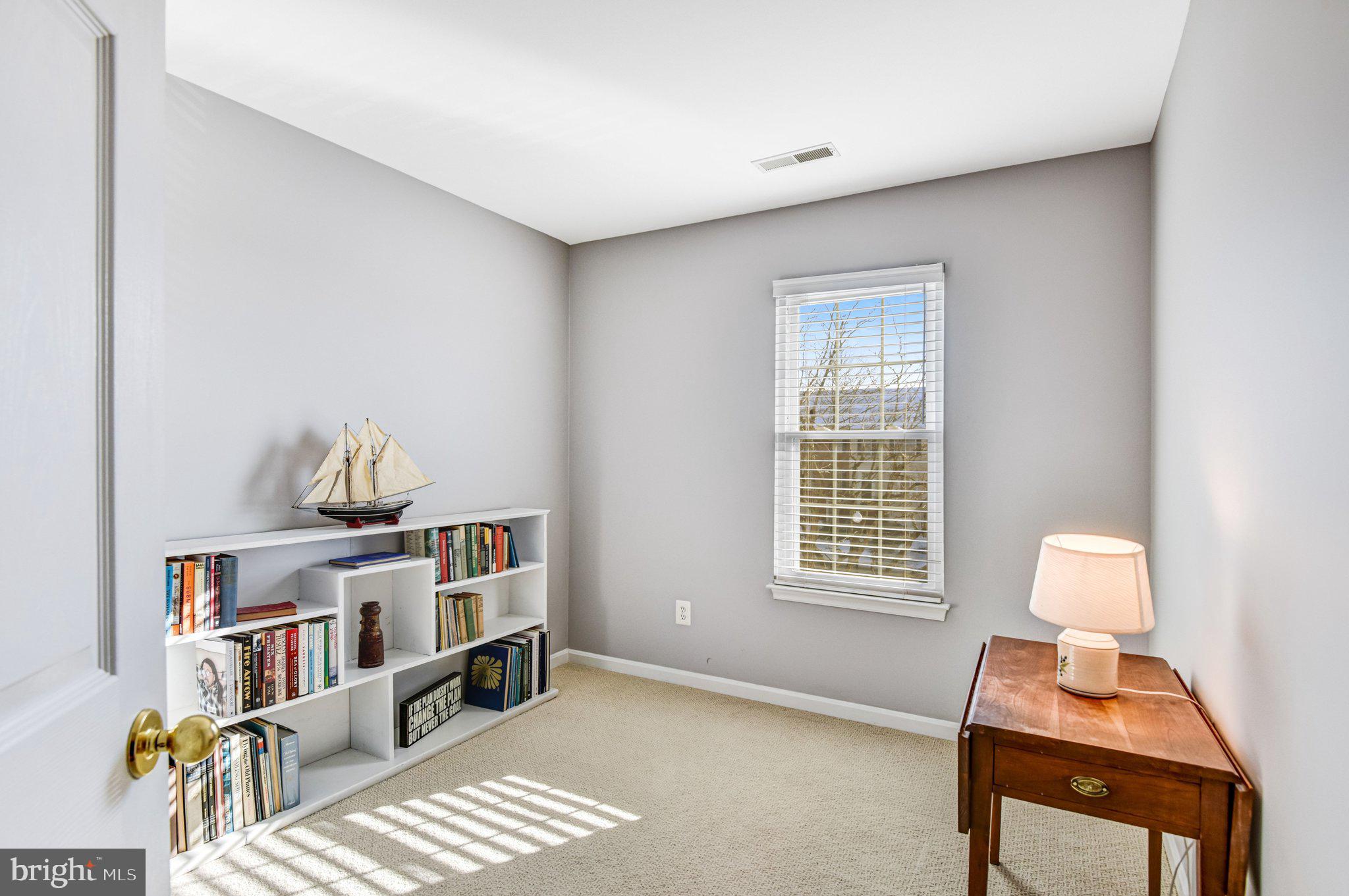 SOUTH RIDING - Residential