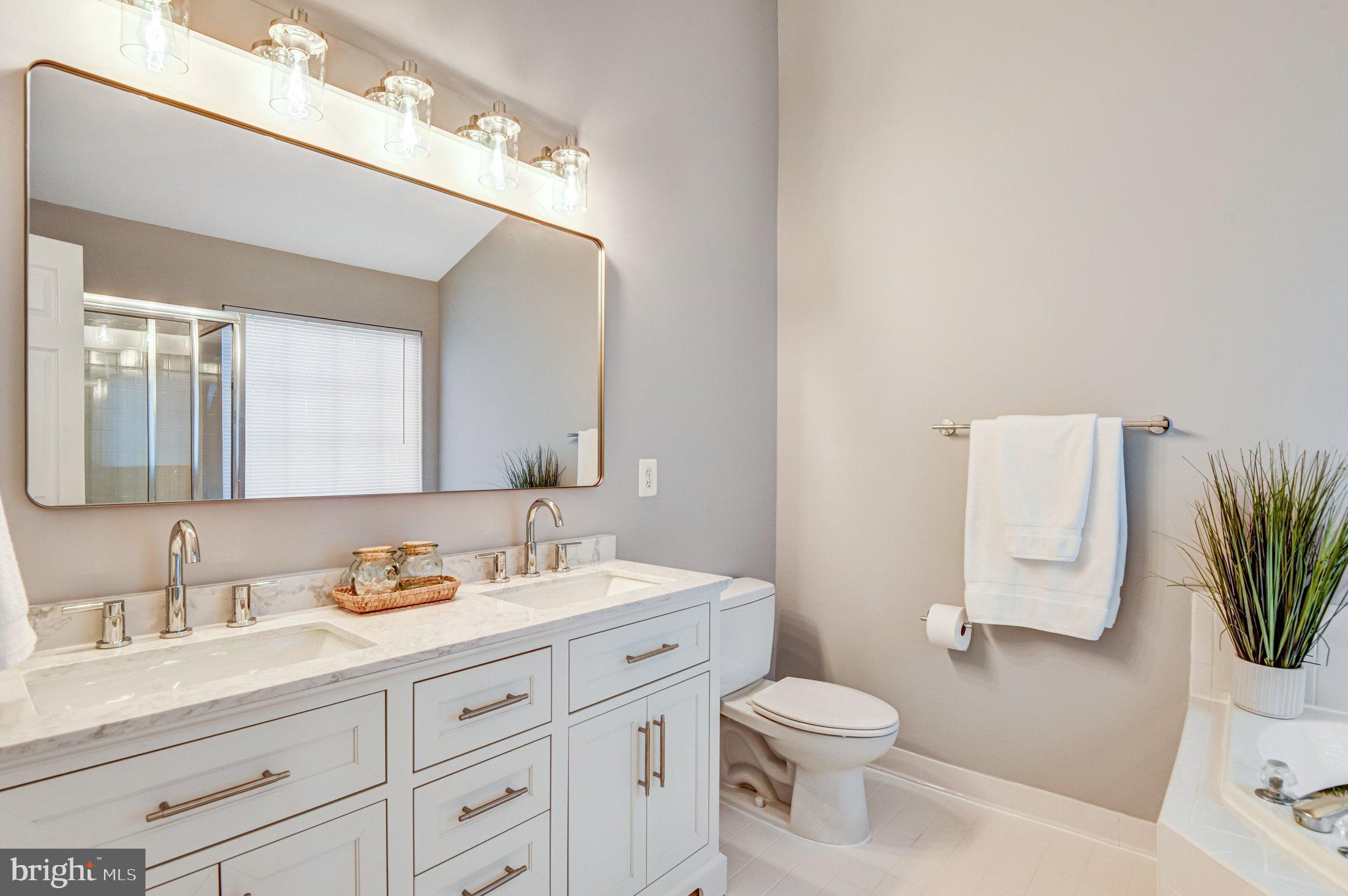 SOUTH RIDING - Residential