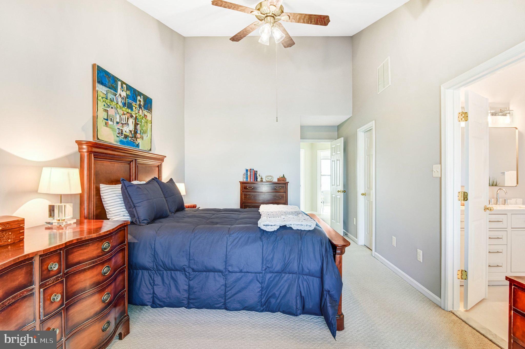 SOUTH RIDING - Residential