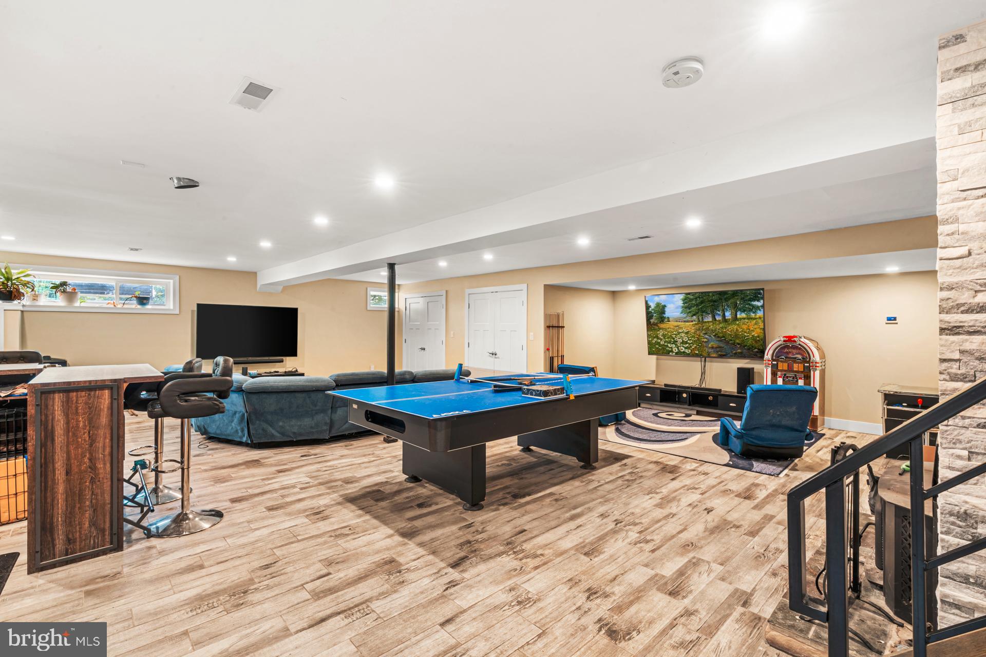 JUSTA FARMS - Residential