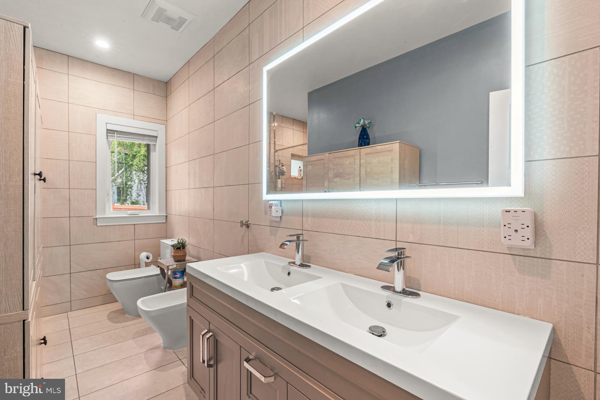 JUSTA FARMS - Residential