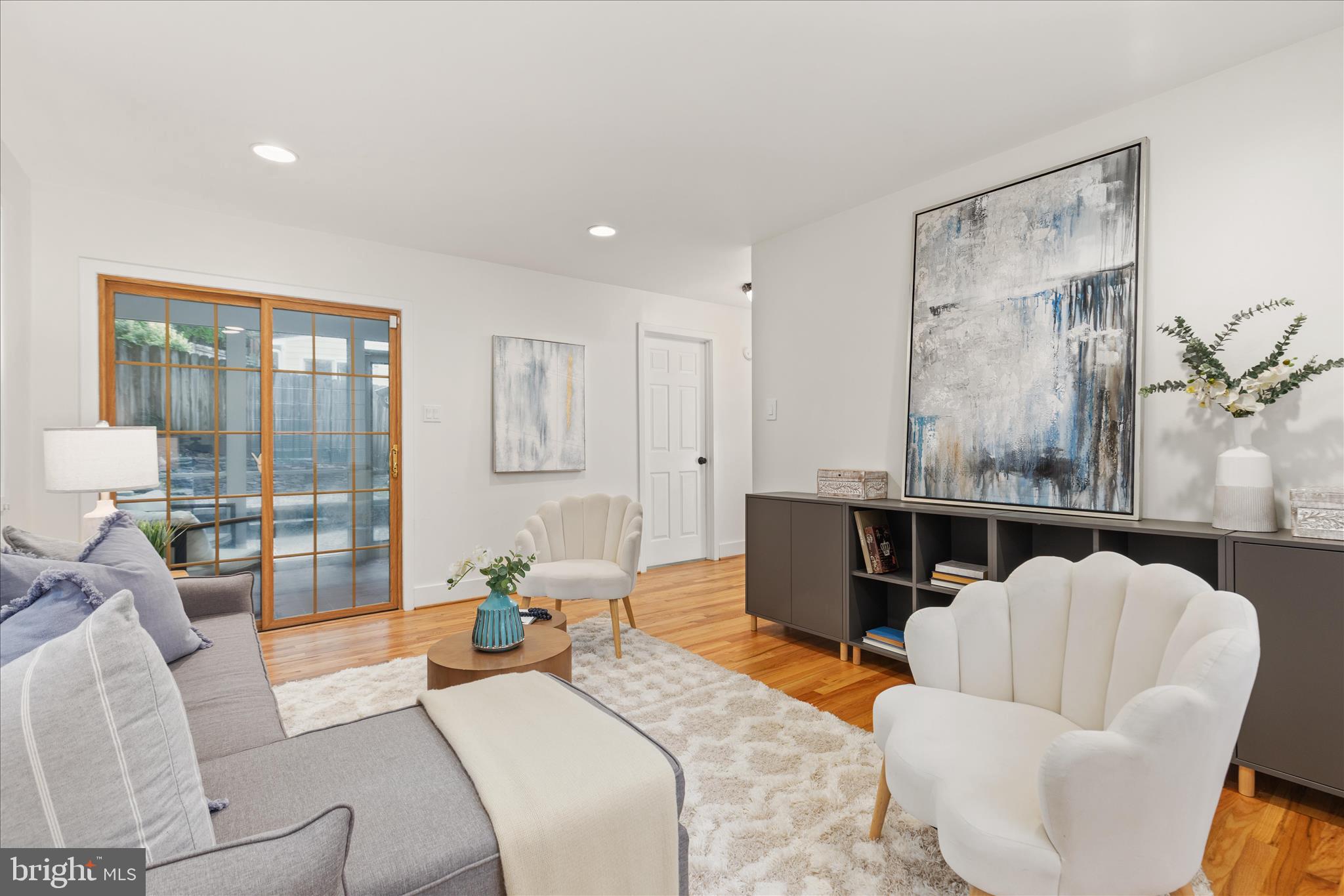 KENSINGTON - Residential
