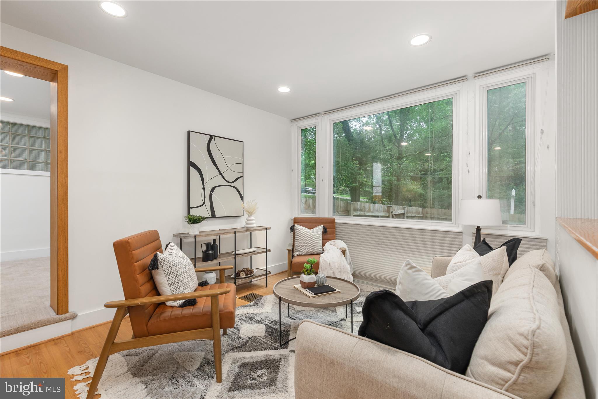 KENSINGTON - Residential