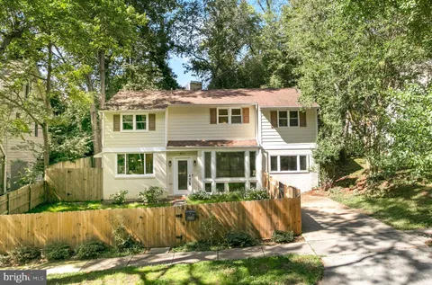 4111 Denfeld Avenue, Kensington, MD 20895 - #: MDMC2225388
