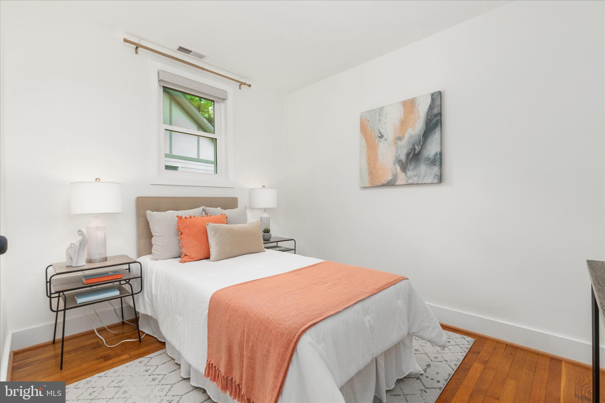 KENSINGTON - Residential