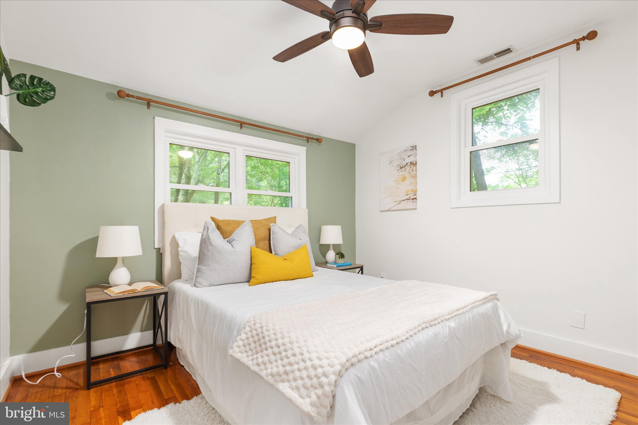KENSINGTON - Residential