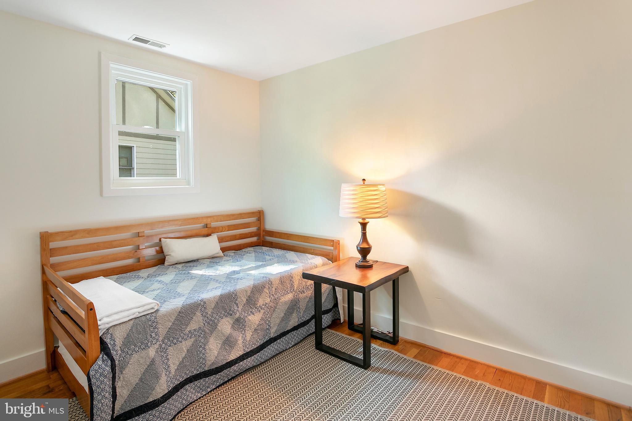 KENSINGTON - Residential