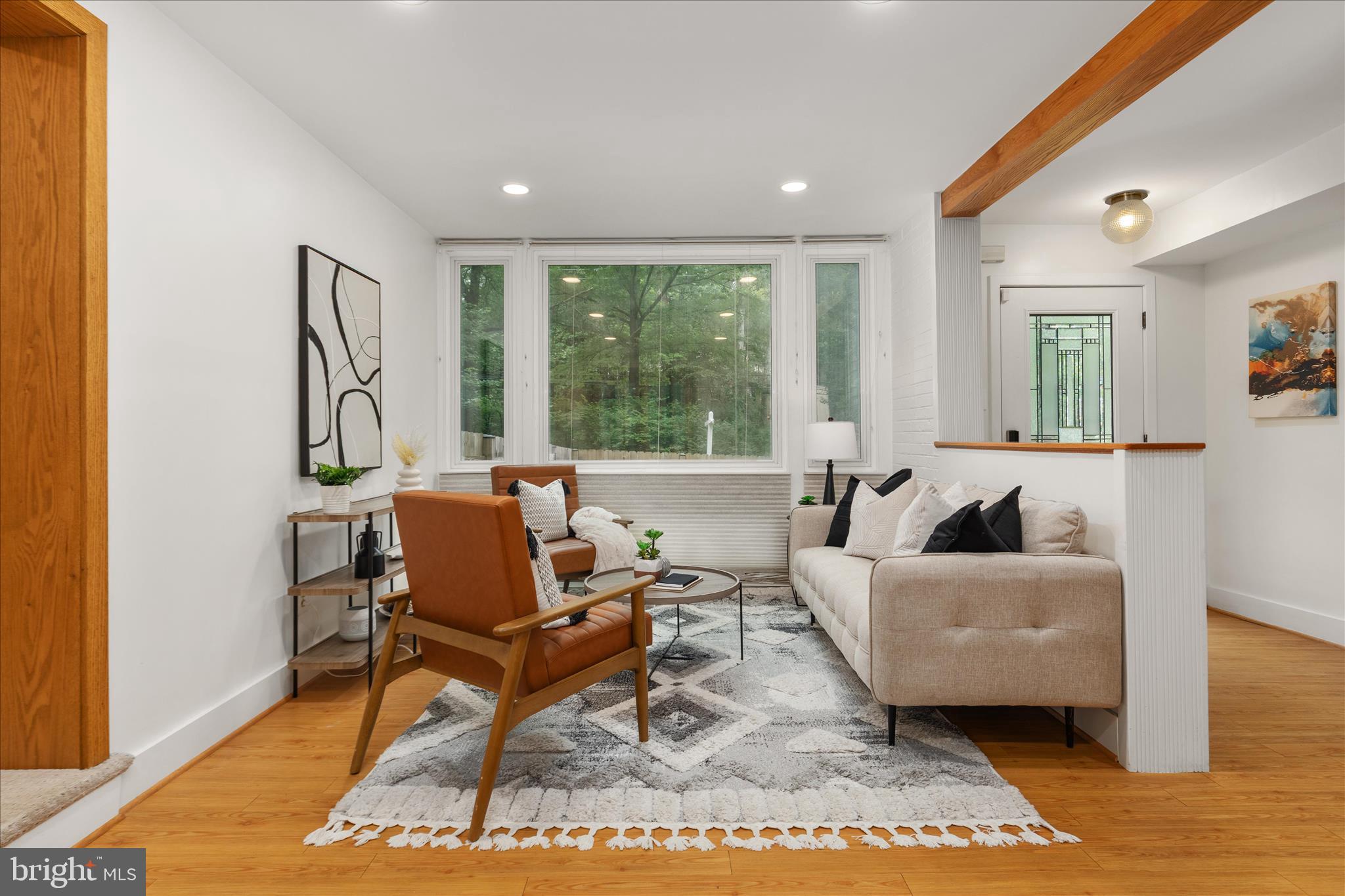KENSINGTON - Residential