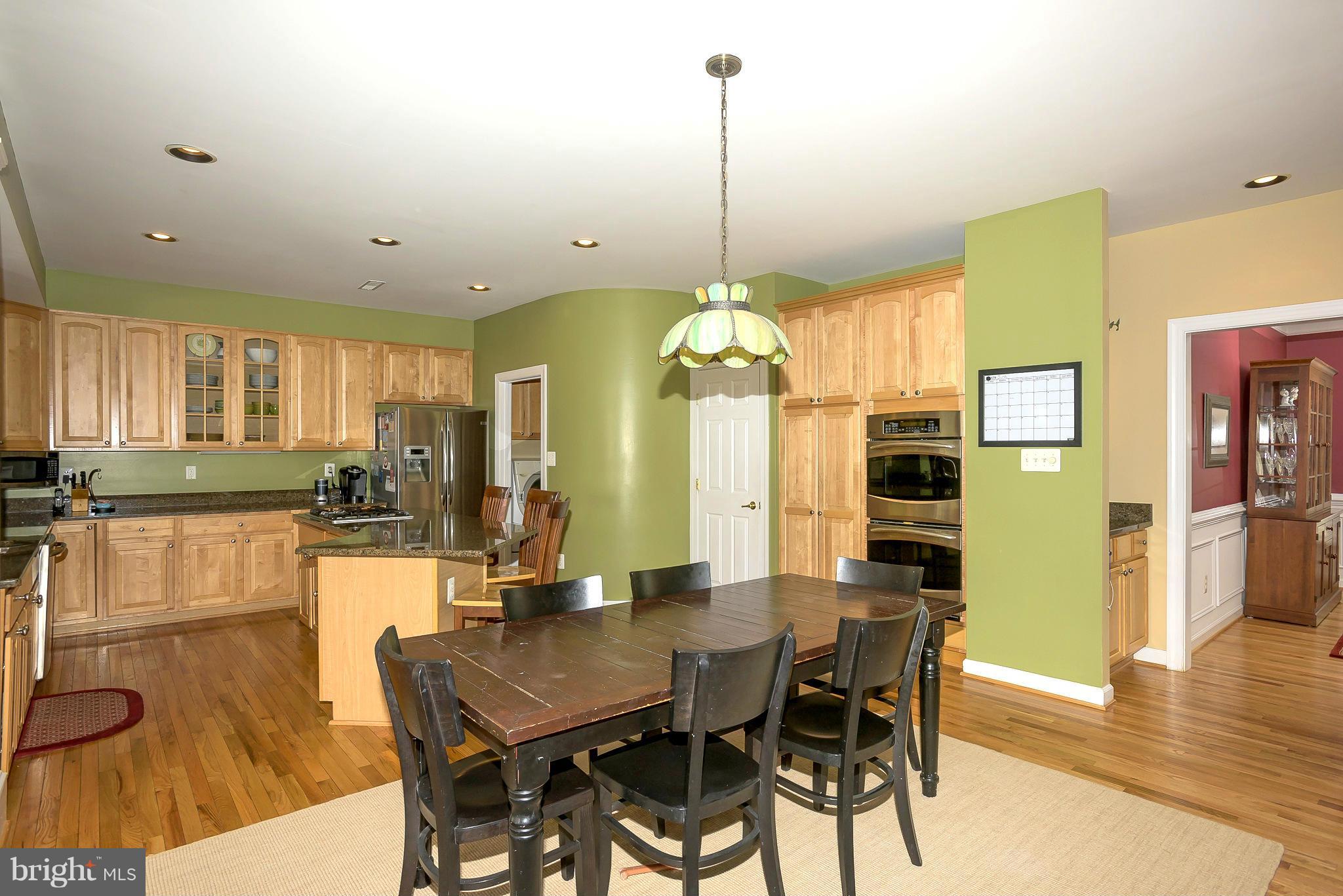 GROVEMONT - Residential