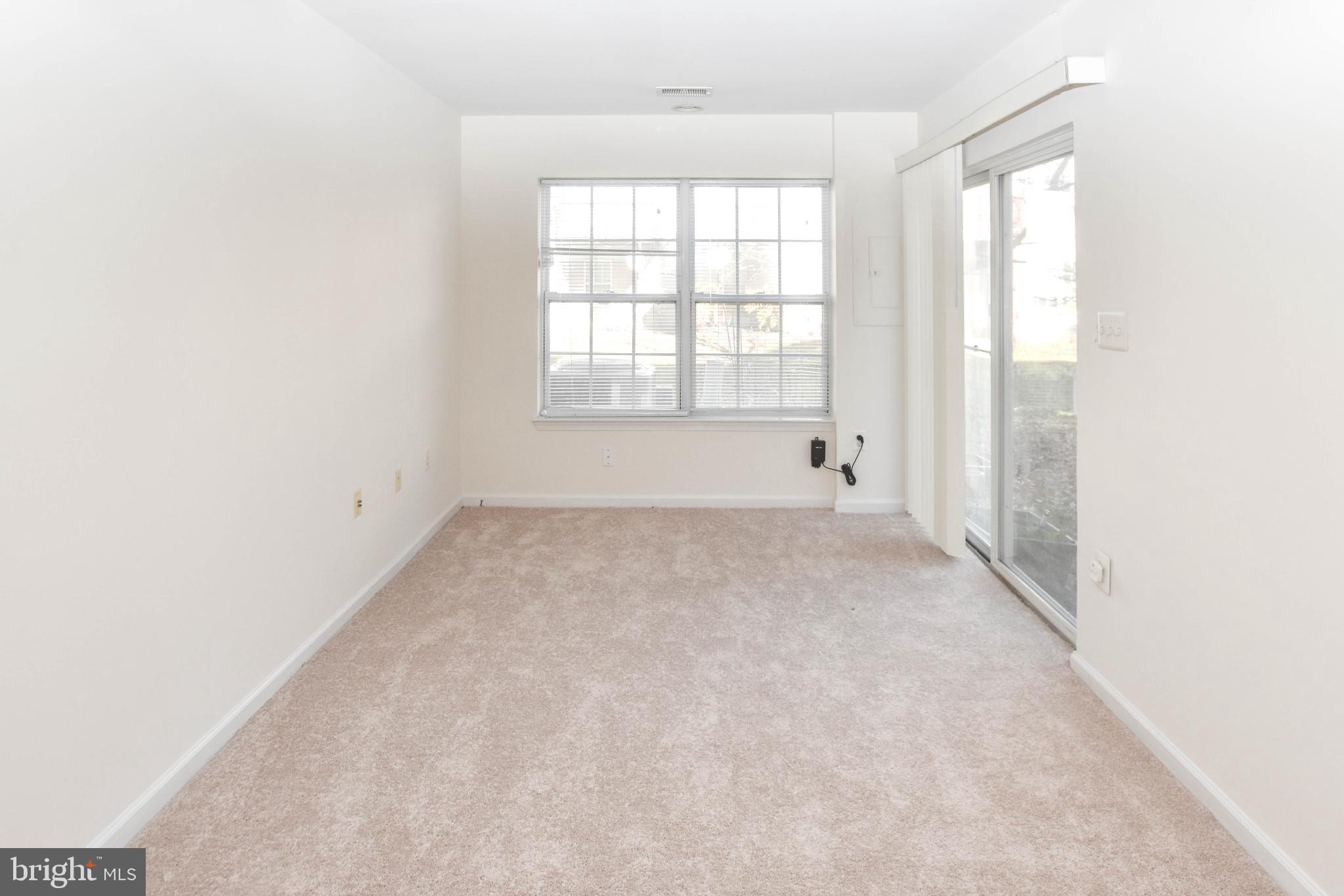 MCNAIR FARMS LANDBAY - Residential Lease