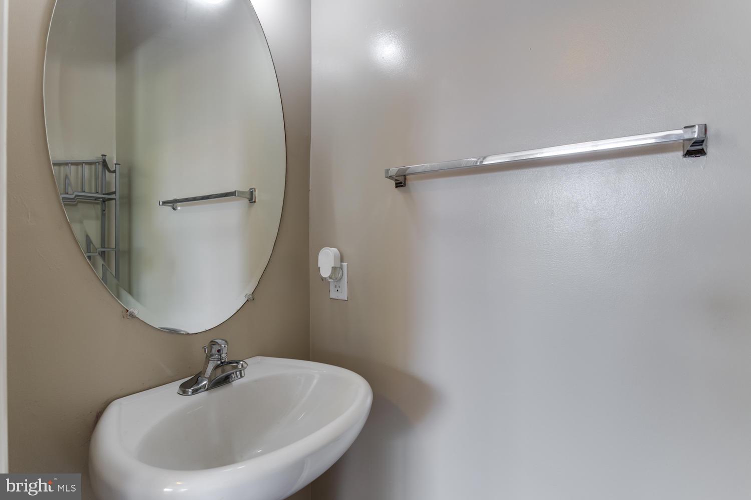 OAK TREE LANDING - Residential