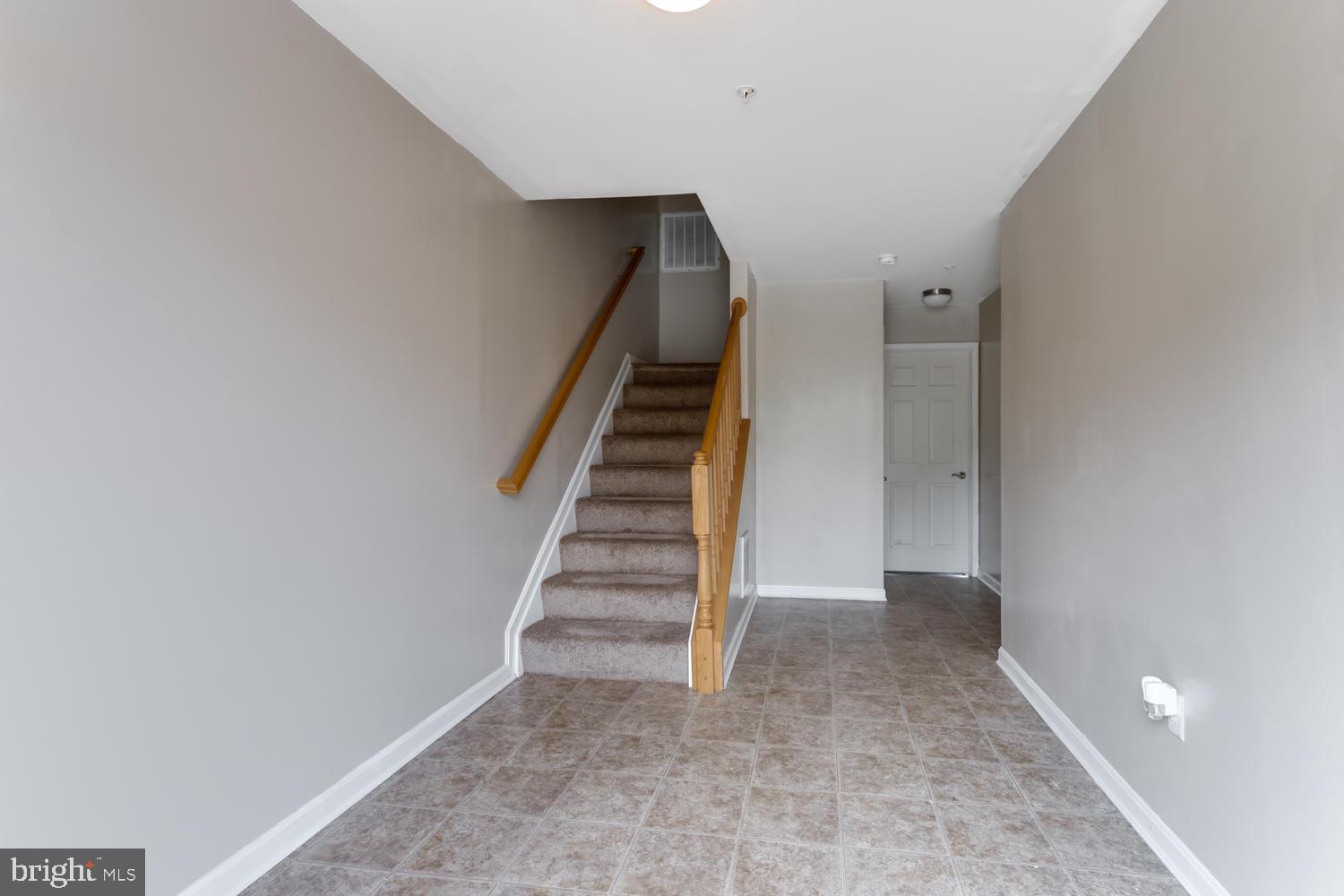 OAK TREE LANDING - Residential