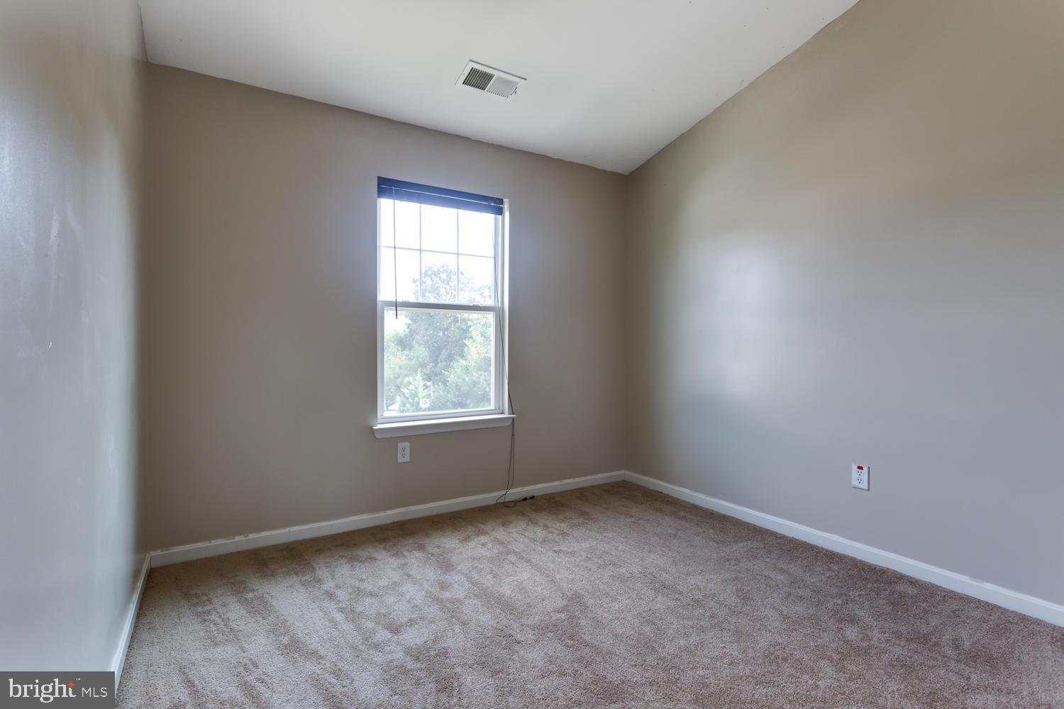 OAK TREE LANDING - Residential