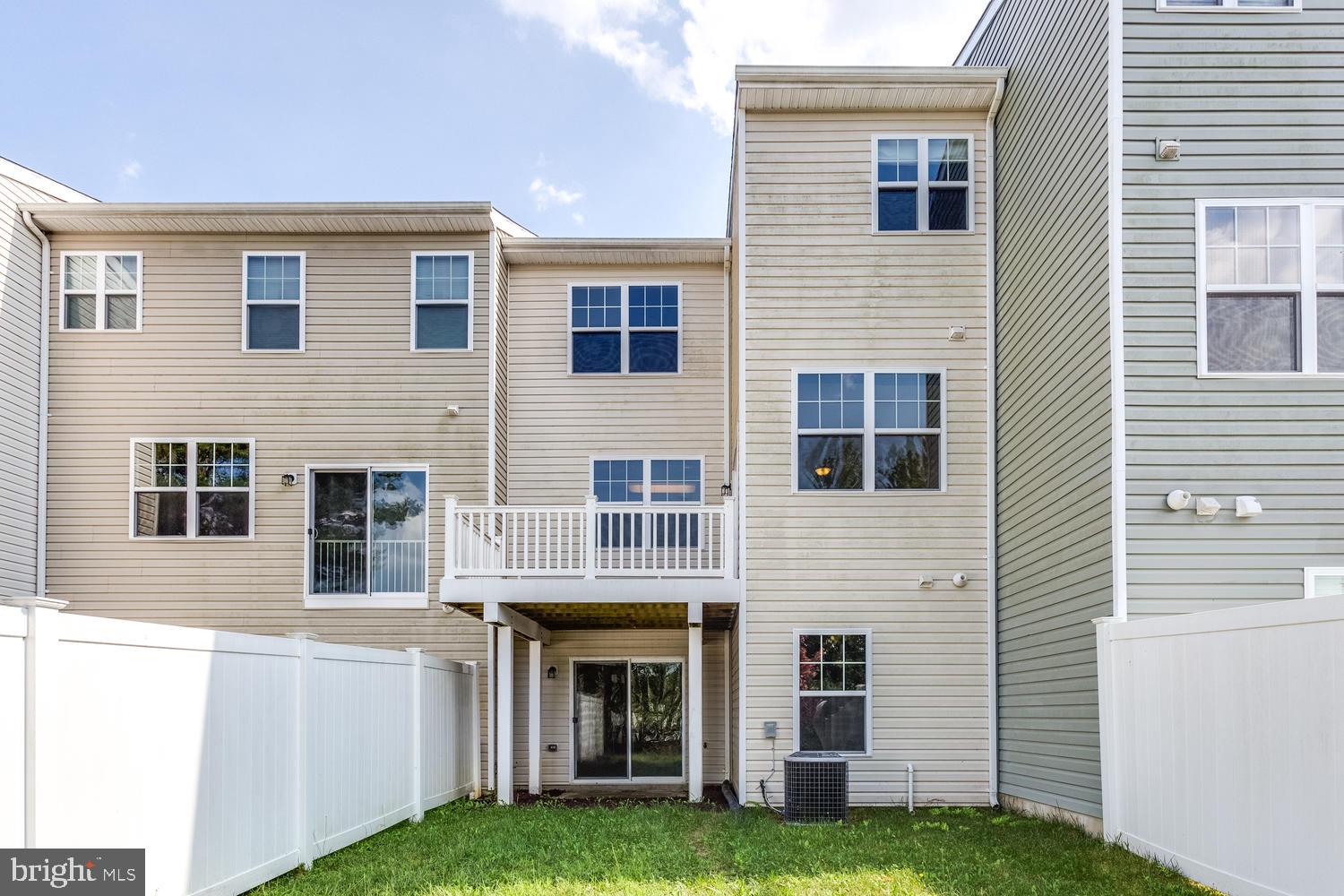 OAK TREE LANDING - Residential