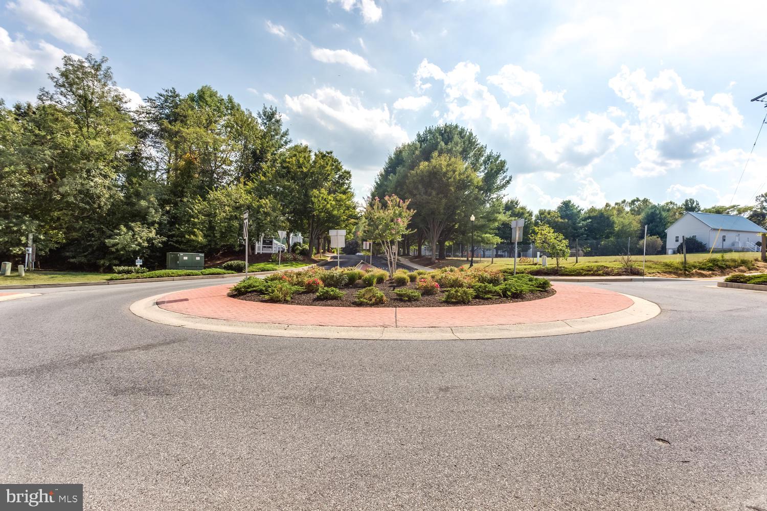 OAK TREE LANDING - Residential