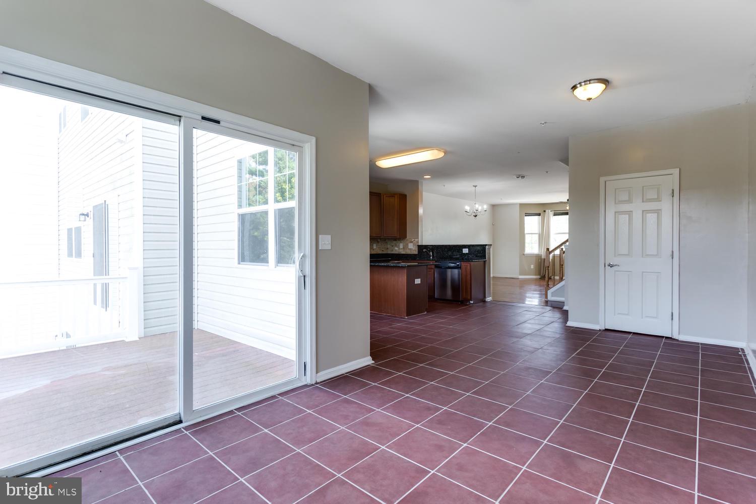 OAK TREE LANDING - Residential