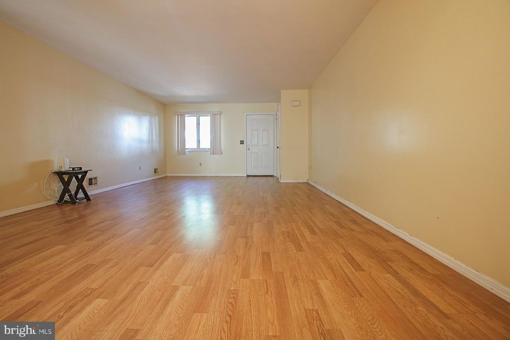 Photo of 15 Leicester Ln, EWING, NJ 08628 (MLS # NJME2066682)