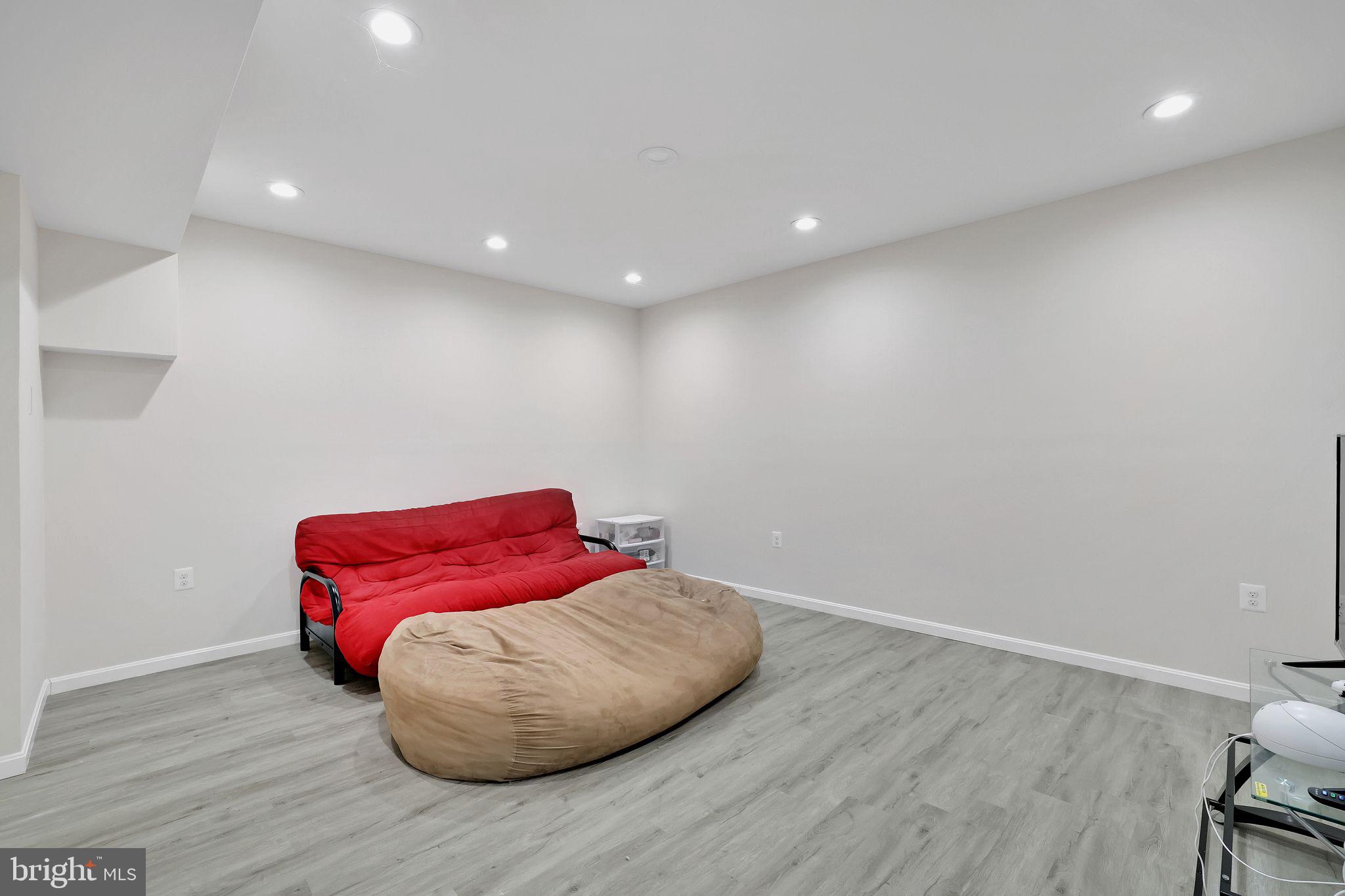 LENAH MILL - Residential