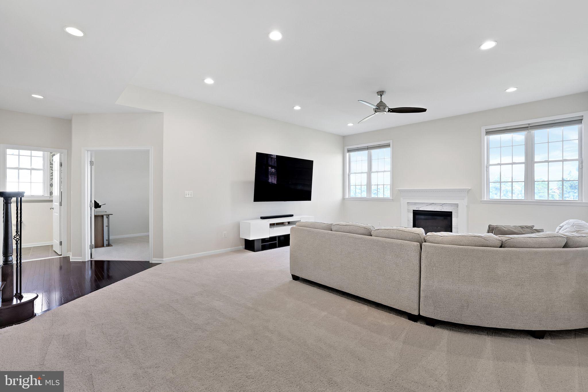 LENAH MILL - Residential