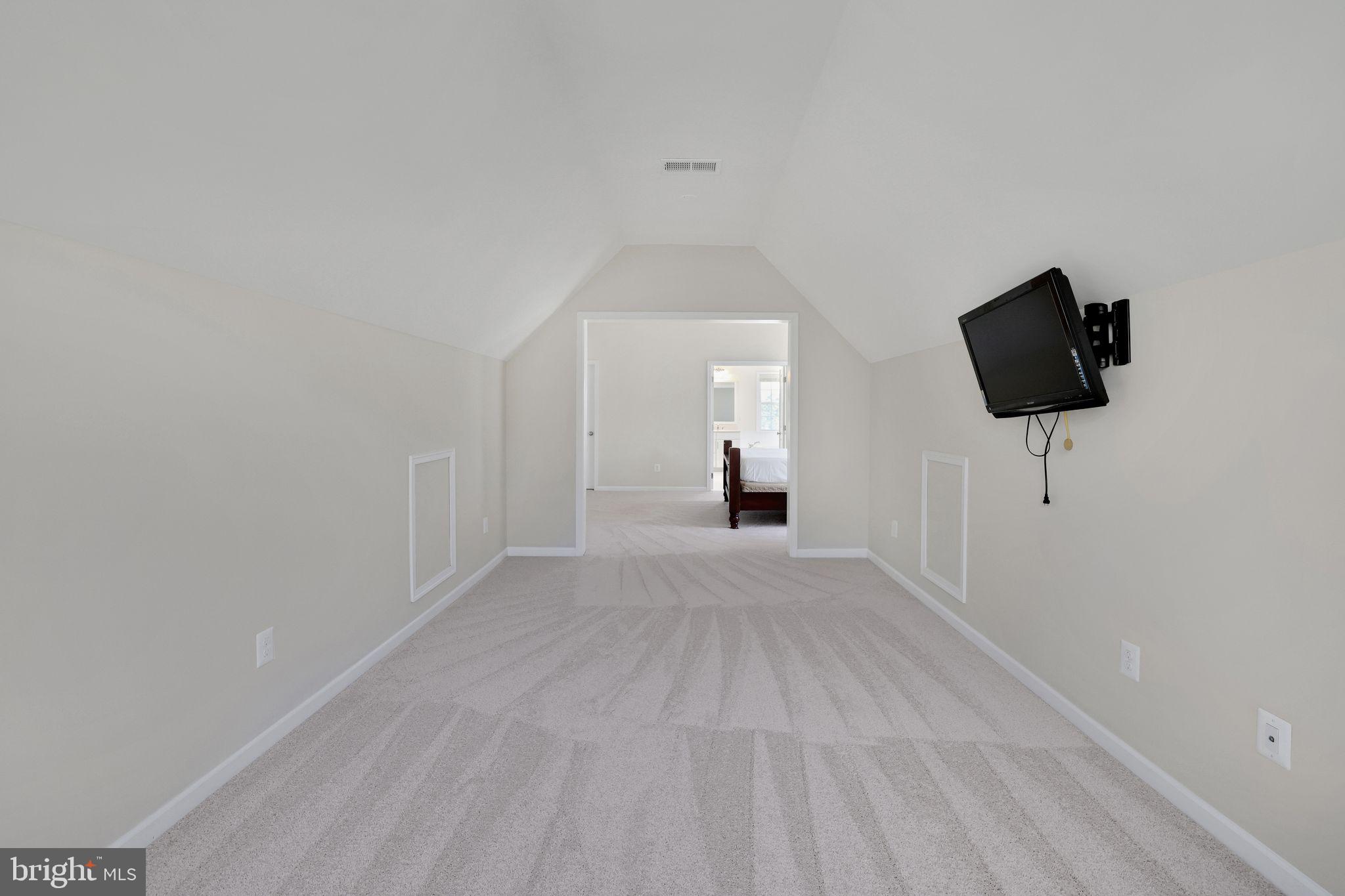 LENAH MILL - Residential