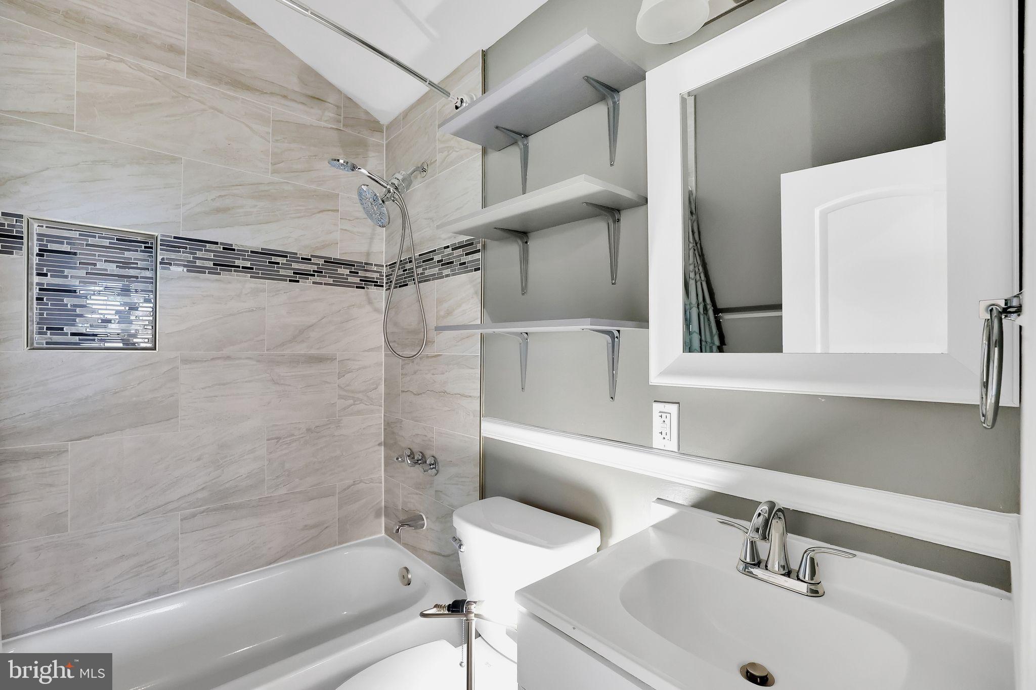 LENAH MILL - Residential