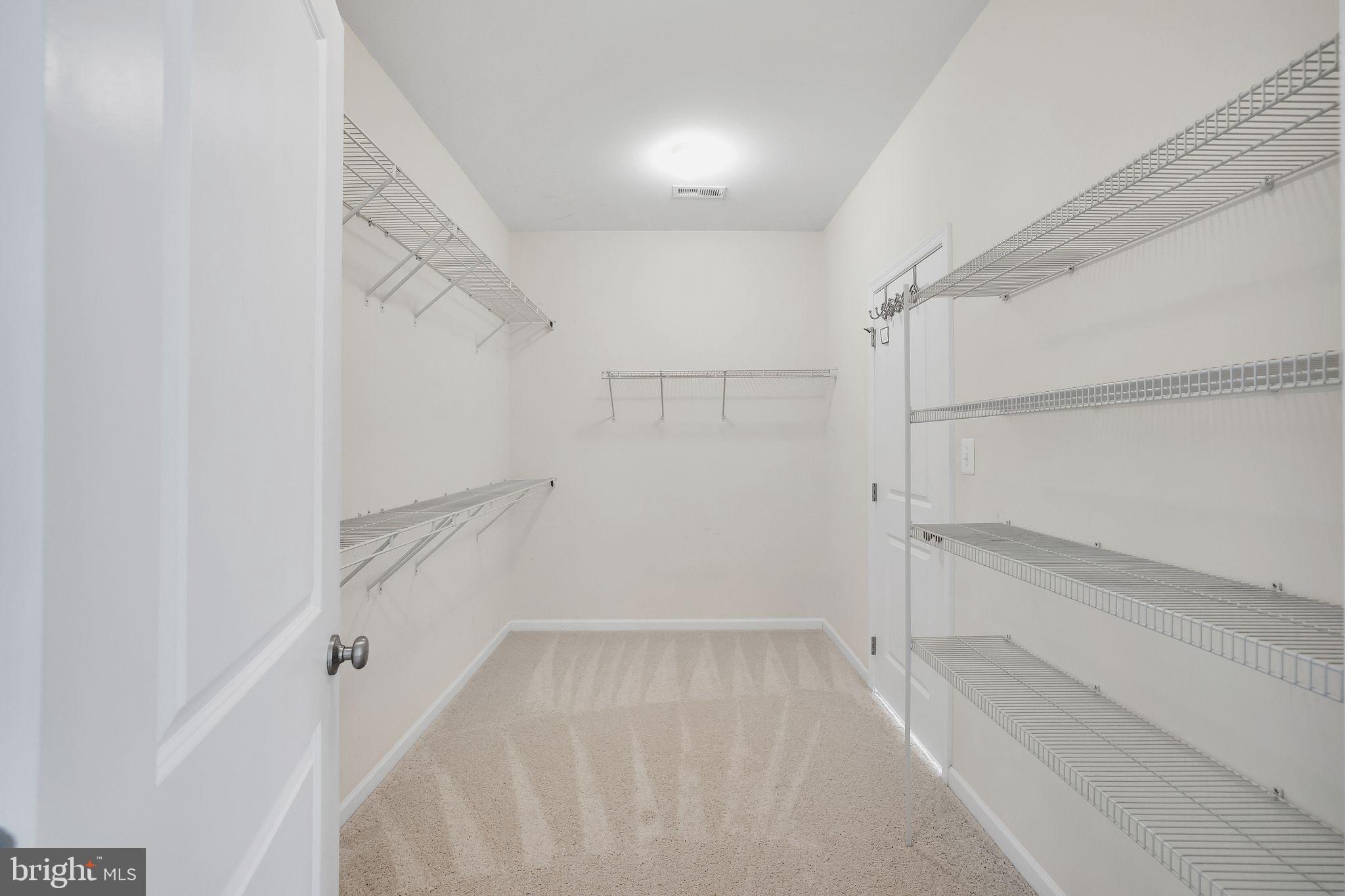 LENAH MILL - Residential