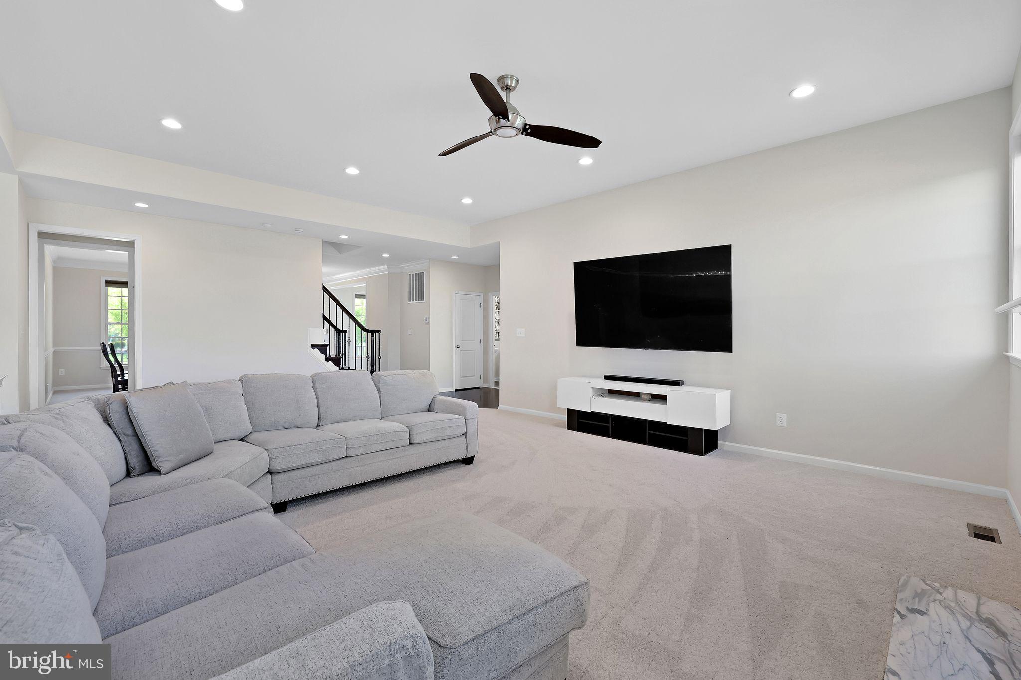 LENAH MILL - Residential