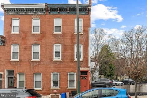 Townhouse For Sale - 4139 Woodland Avenue<br/> PHILADELPHIA, PA 19104