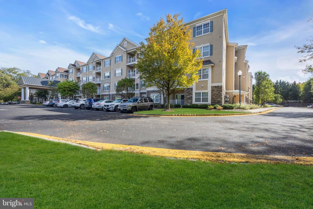 Photo of 540 Cranbury Road #410, EAST BRUNSWICK, NJ 08816 (MLS # NJMX2010642)