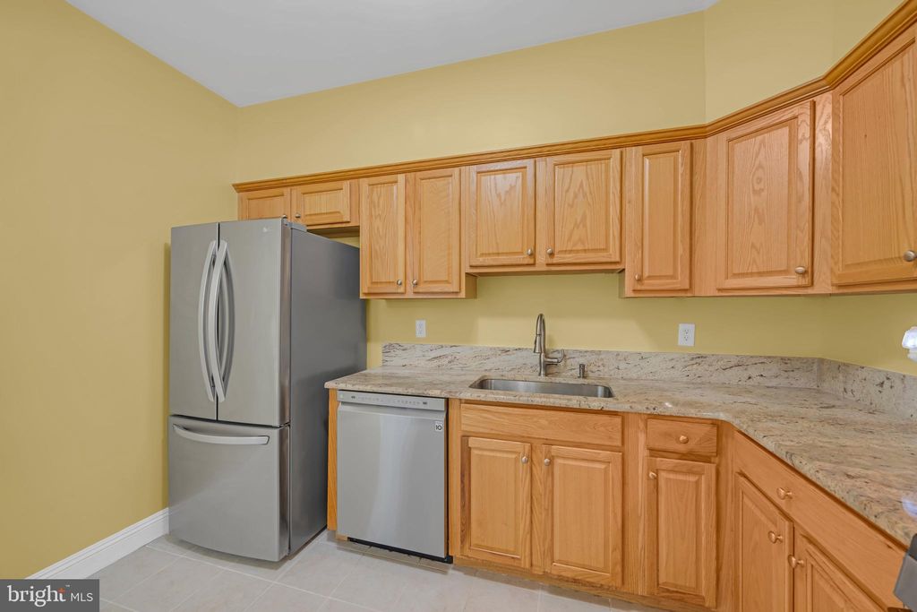 Photo of 540 Cranbury Road #410, EAST BRUNSWICK, NJ 08816 (MLS # NJMX2010642)