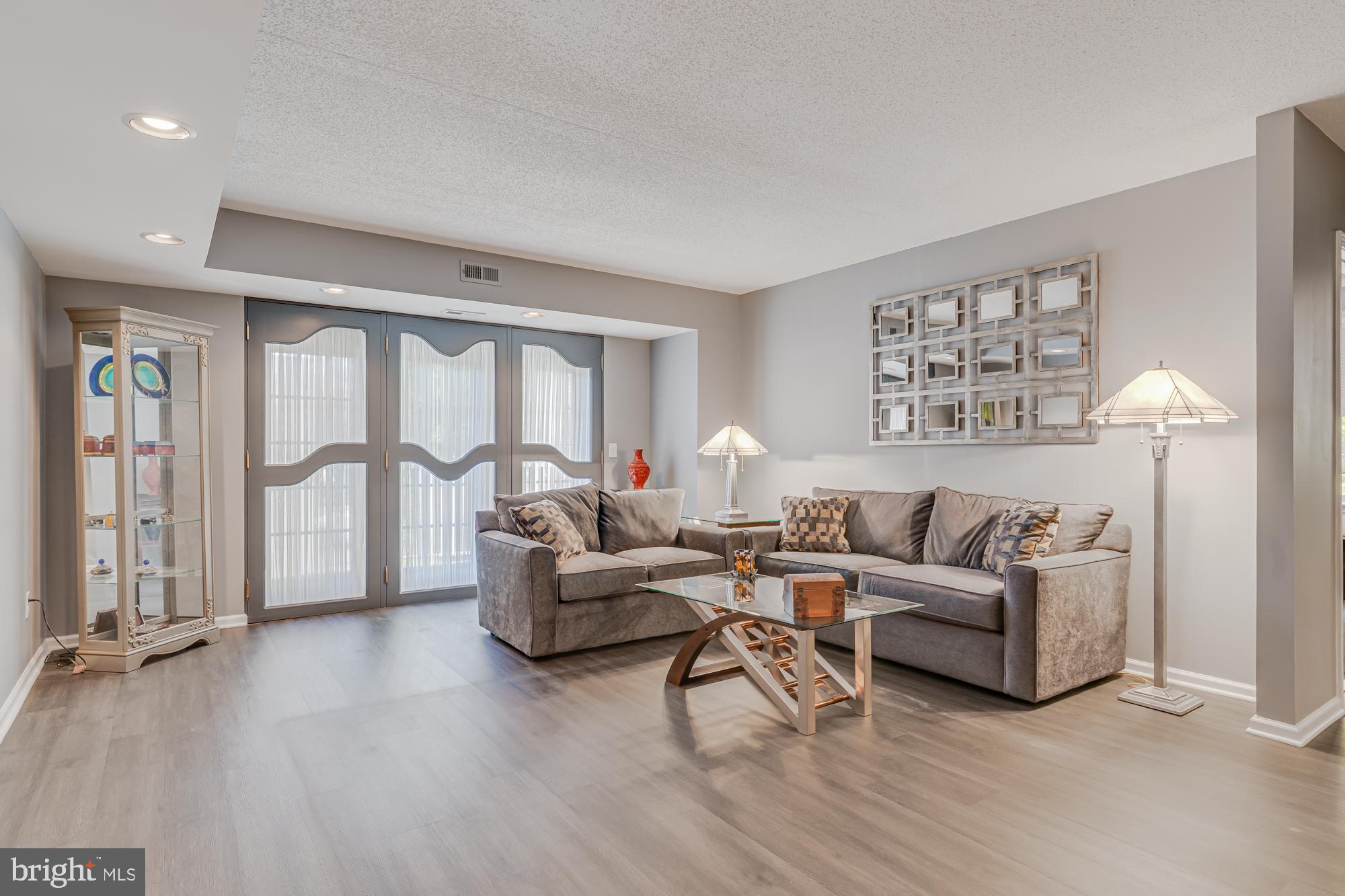 CENTENNIAL STATION - Residential