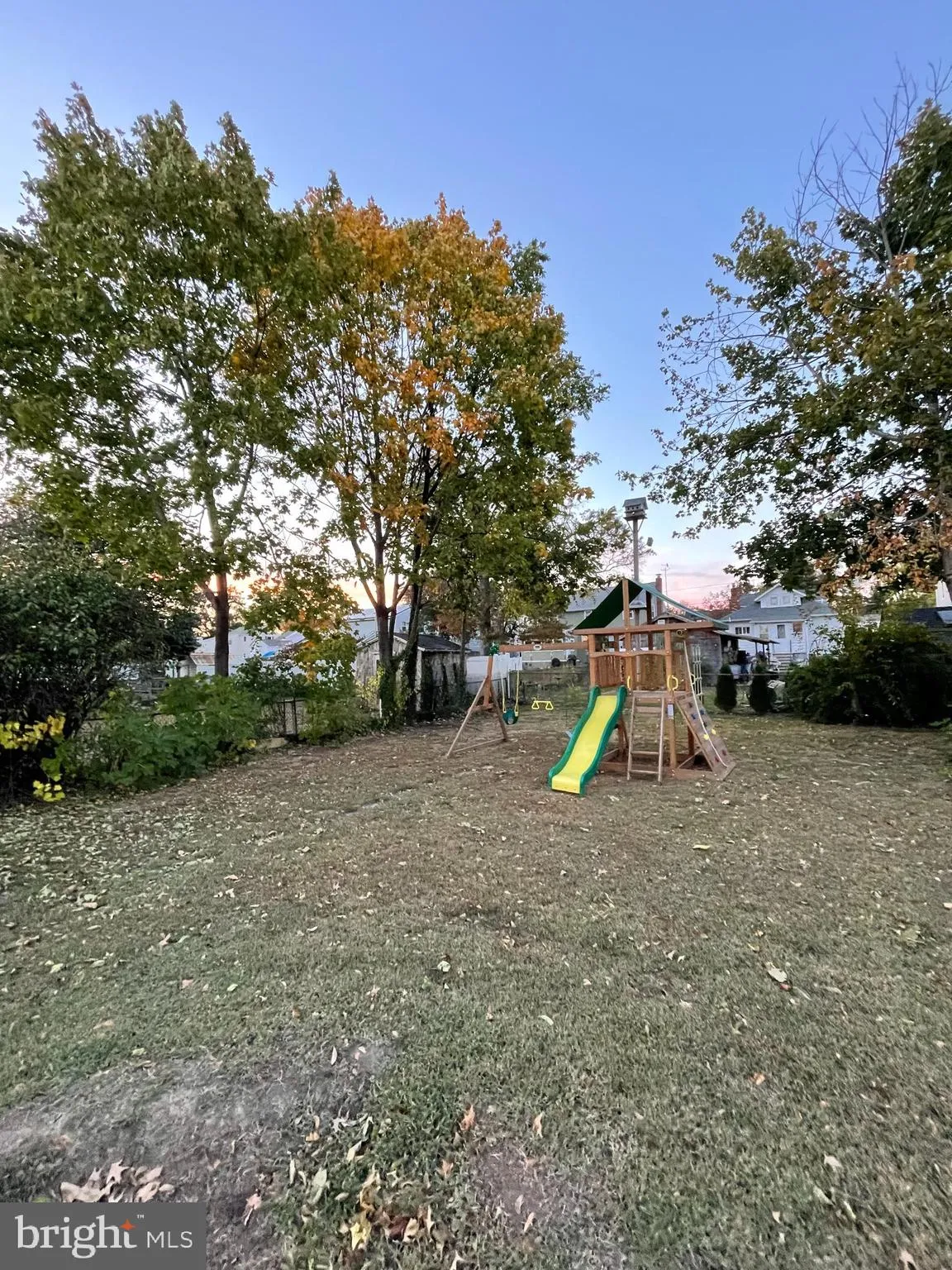 Maple Shade, New Jersey 08052, United States, 4 Bedrooms Bedrooms, ,1 BathroomBathrooms,Residential,Active,237357