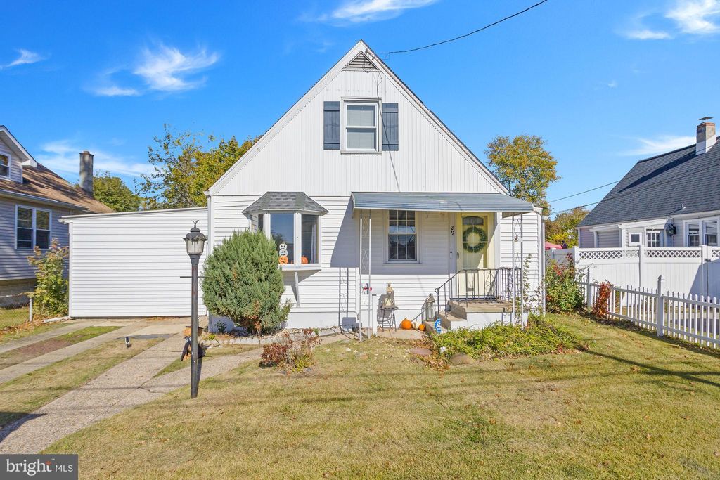 Photo of 29 W Broadway, MAPLE SHADE, NJ 08052 (MLS # NJBL2098774)