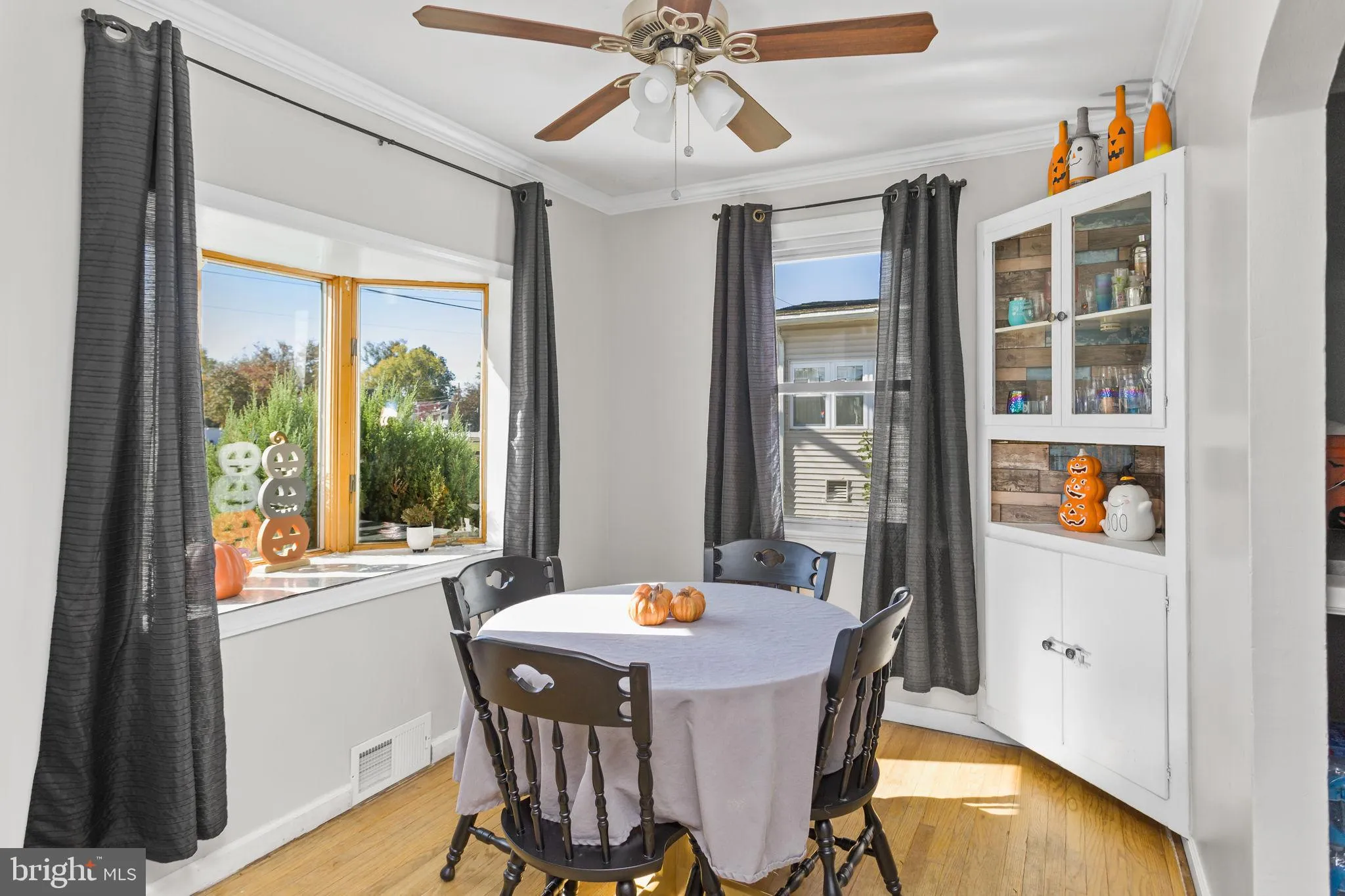 Maple Shade, New Jersey 08052, United States, 4 Bedrooms Bedrooms, ,1 BathroomBathrooms,Residential,Active,237357