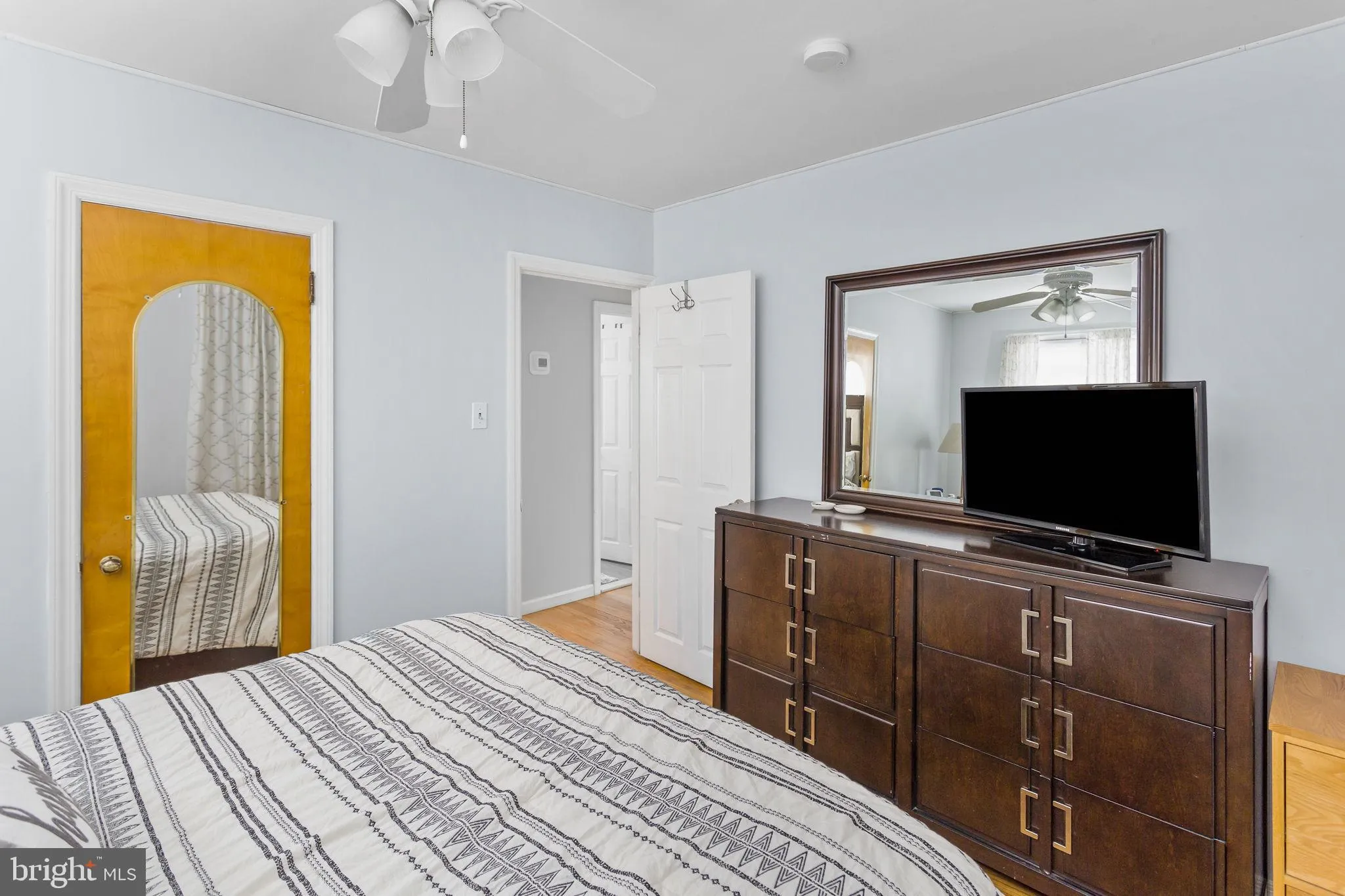 Maple Shade, New Jersey 08052, United States, 4 Bedrooms Bedrooms, ,1 BathroomBathrooms,Residential,Active,237357