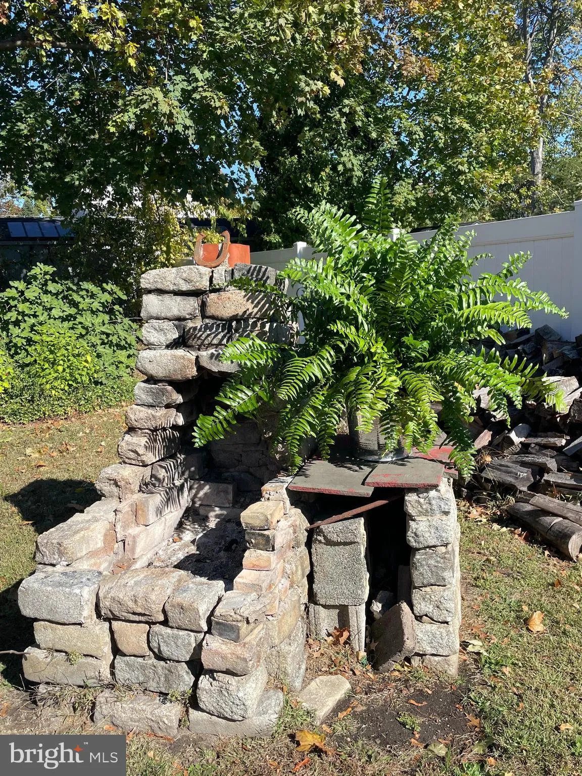 Maple Shade, New Jersey 08052, United States, 4 Bedrooms Bedrooms, ,1 BathroomBathrooms,Residential,Active,237357