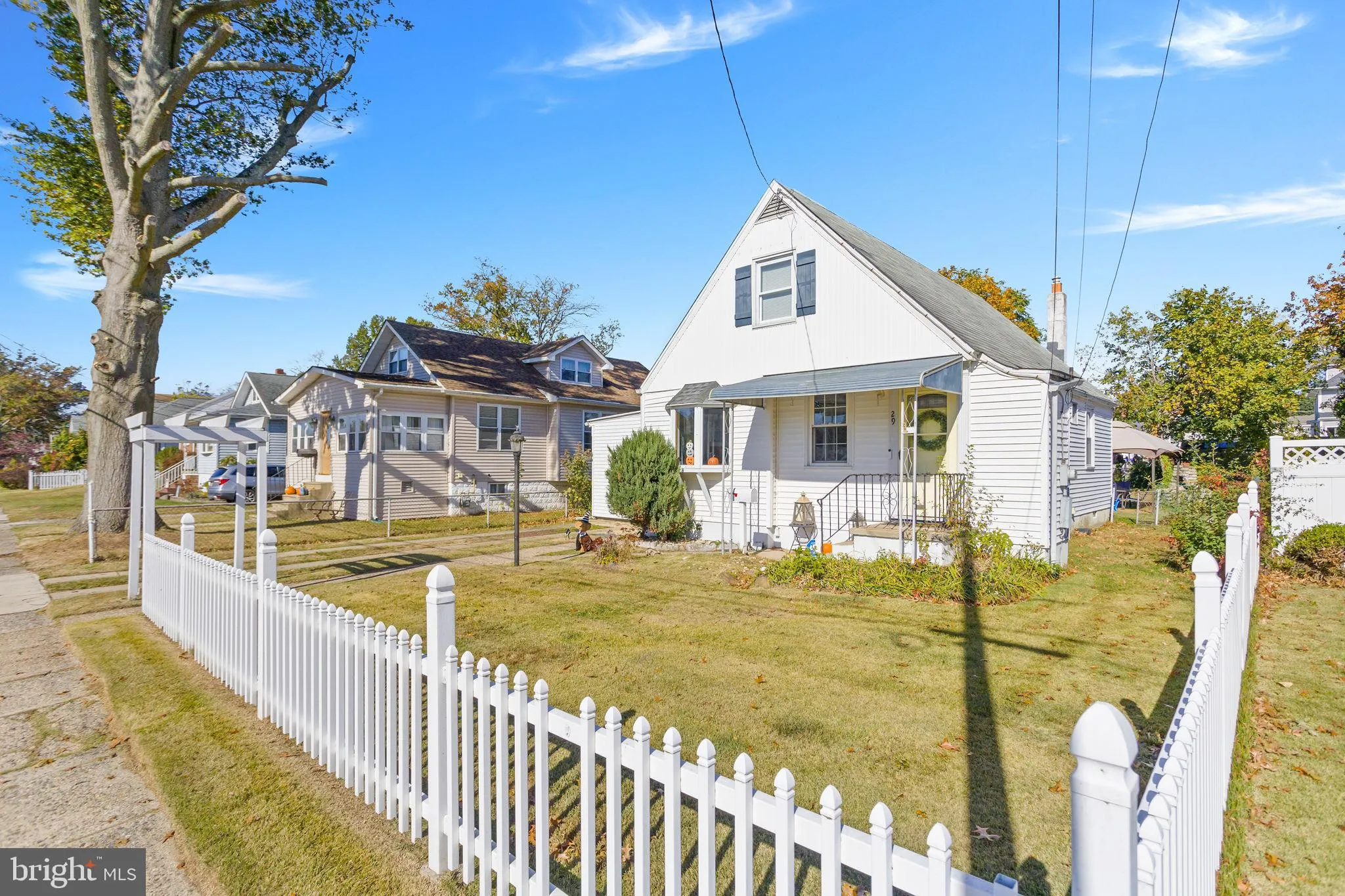 Maple Shade, New Jersey 08052, United States, 4 Bedrooms Bedrooms, ,1 BathroomBathrooms,Residential,Active,237357